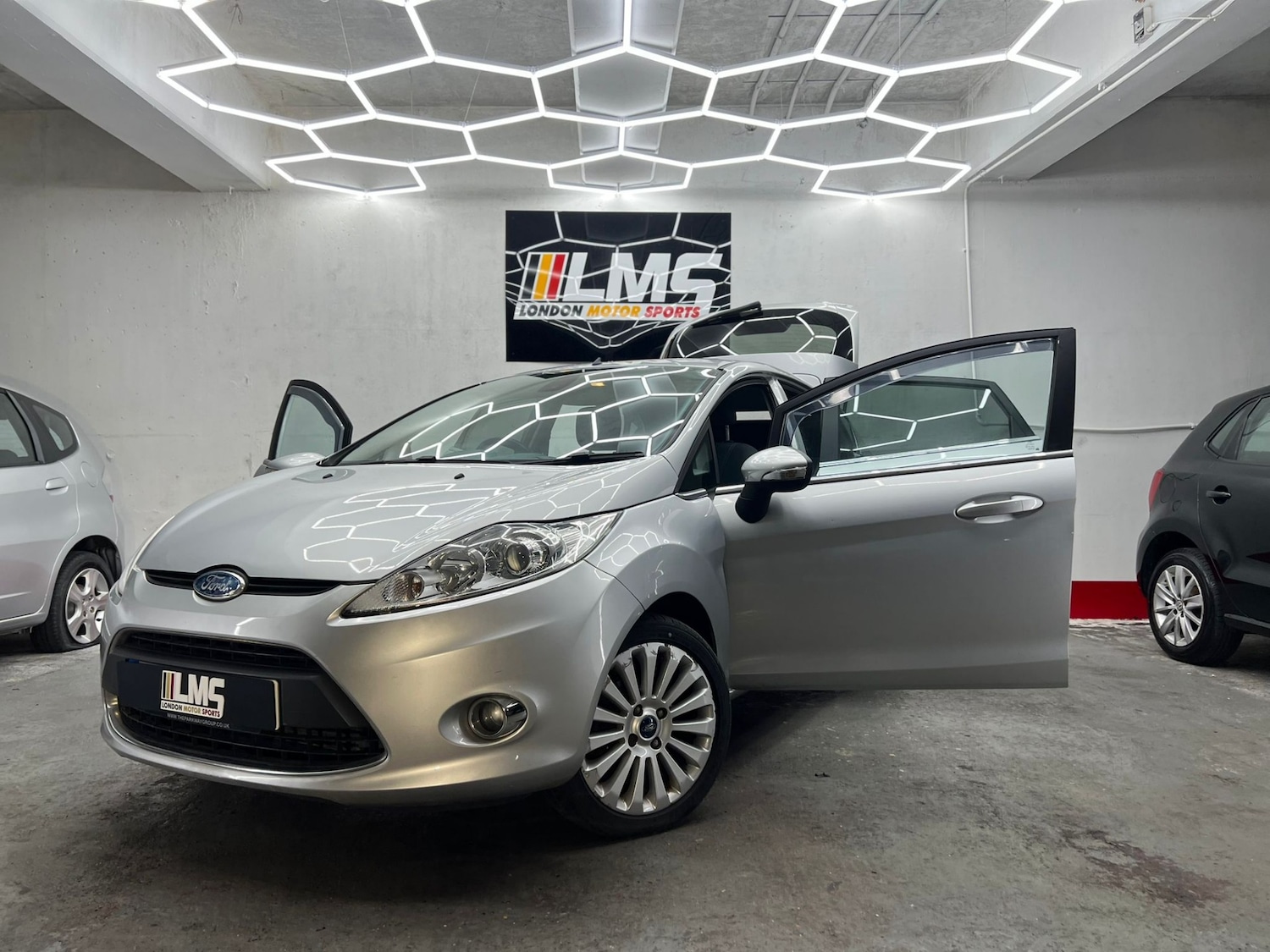 Used Ford Fiesta 2010 for sale - 77579809: Photo 24