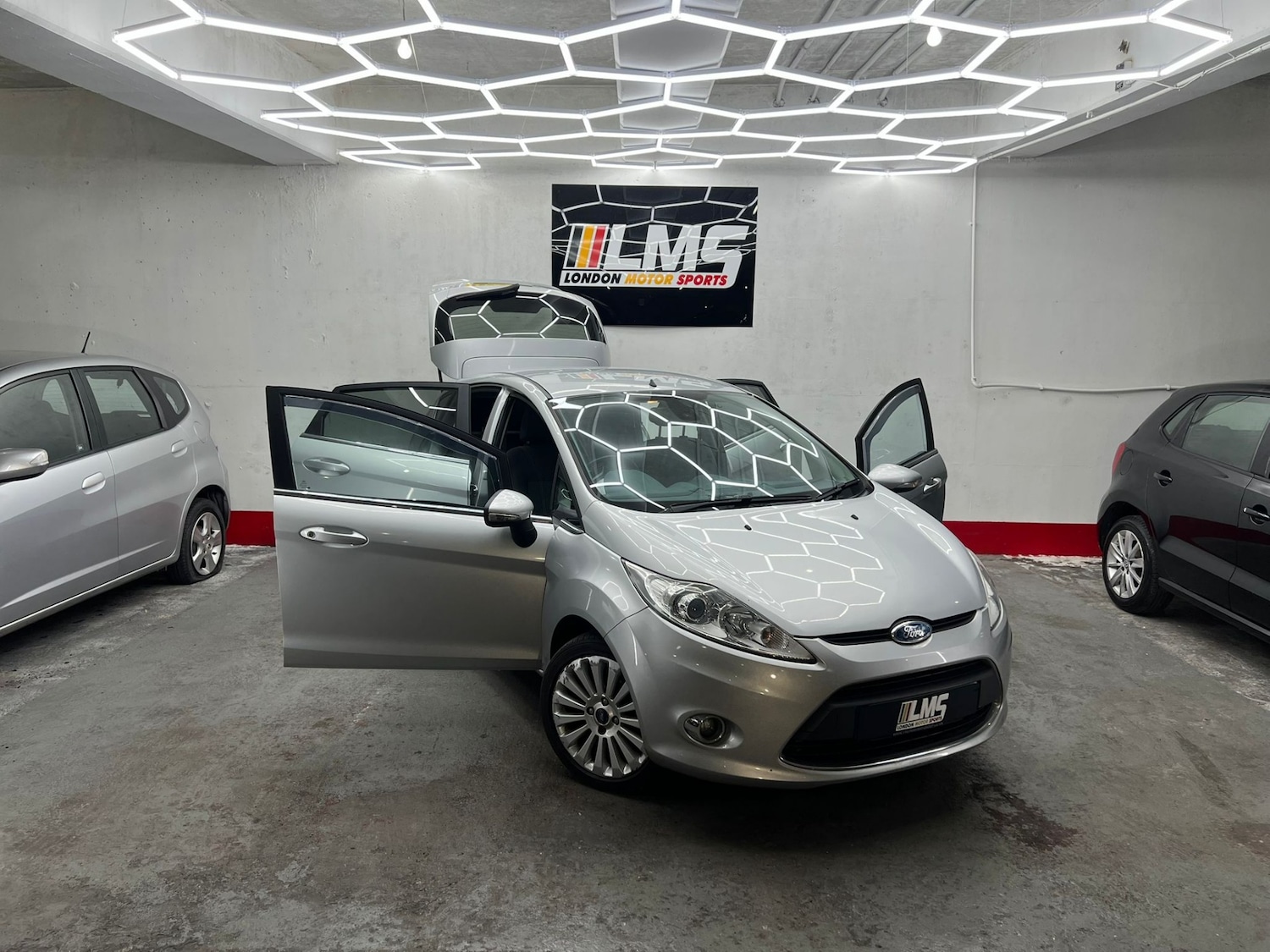 Used Ford Fiesta 2010 for sale - 77579809: Photo 38