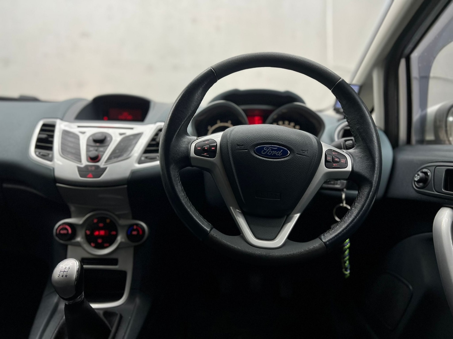 Used Ford Fiesta 2010 for sale - 77579809: Photo 57