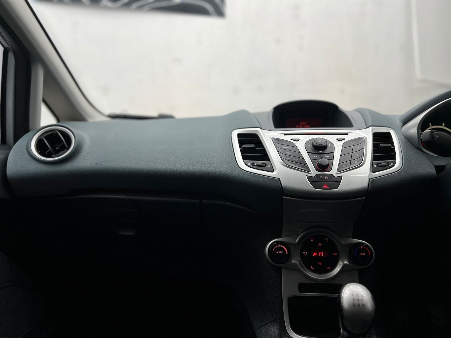 Used Ford Fiesta 2010 for sale - 77579809: Photo 60