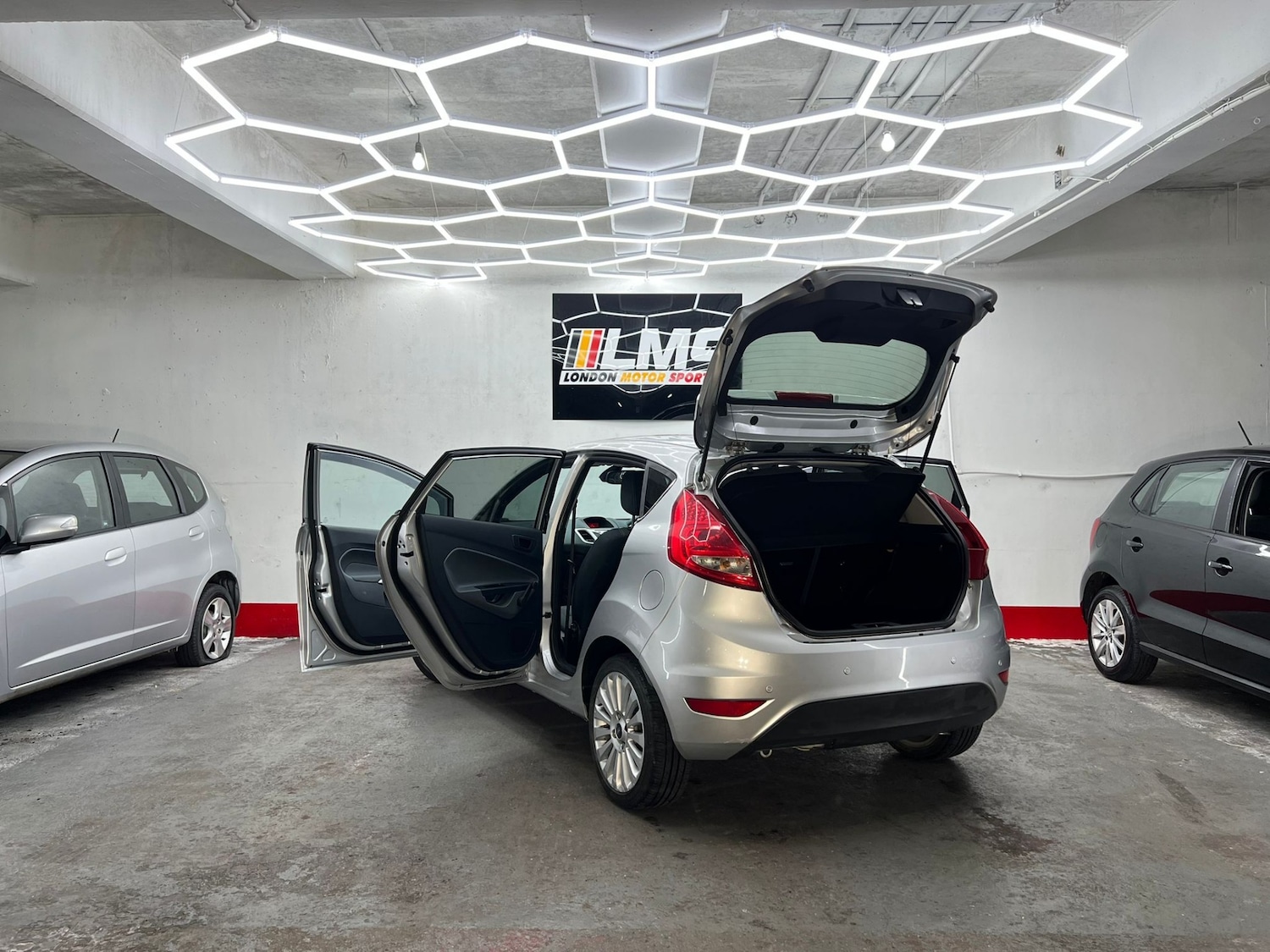 Used Ford Fiesta 2010 for sale - 77579809: Photo 84