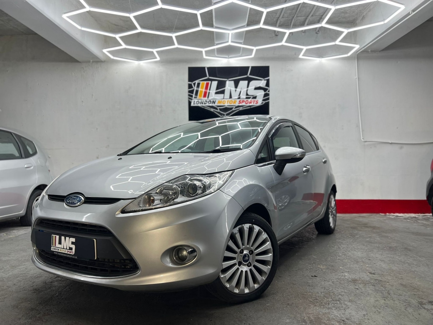 Used Ford Fiesta 2010 for sale - 77579809: Photo 9