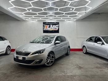 Used Peugeot 308 2014 for sale - 77903363: Photo