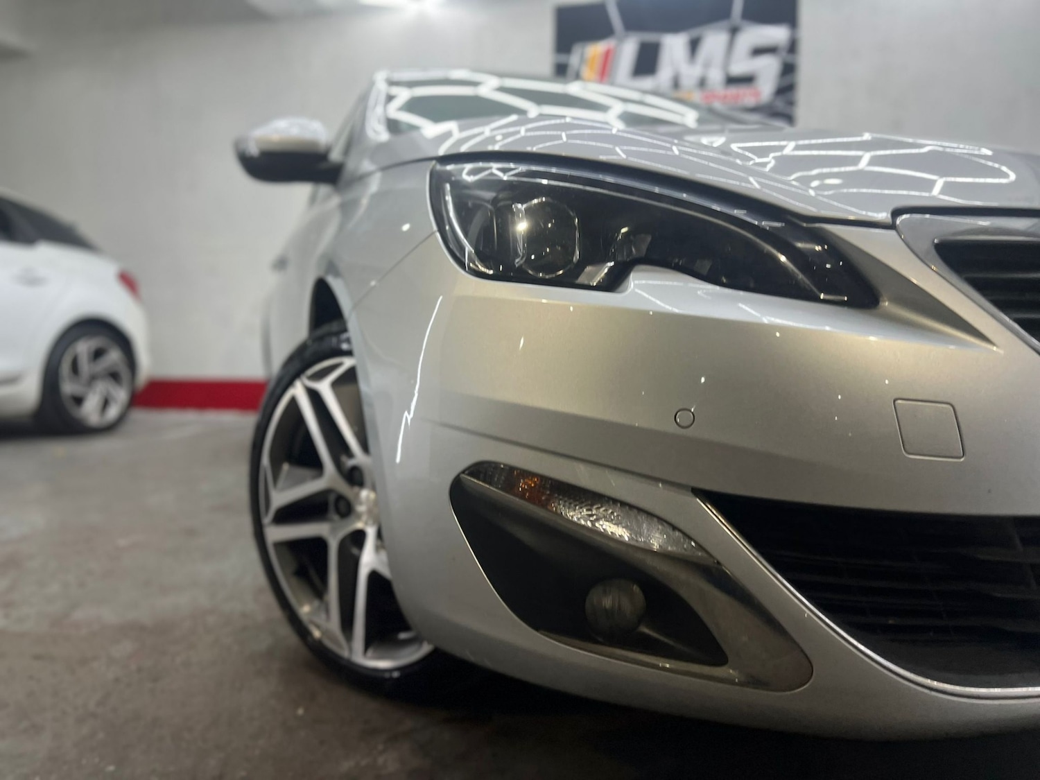 Used Peugeot 308 2014 for sale - 77903363: Photo 37