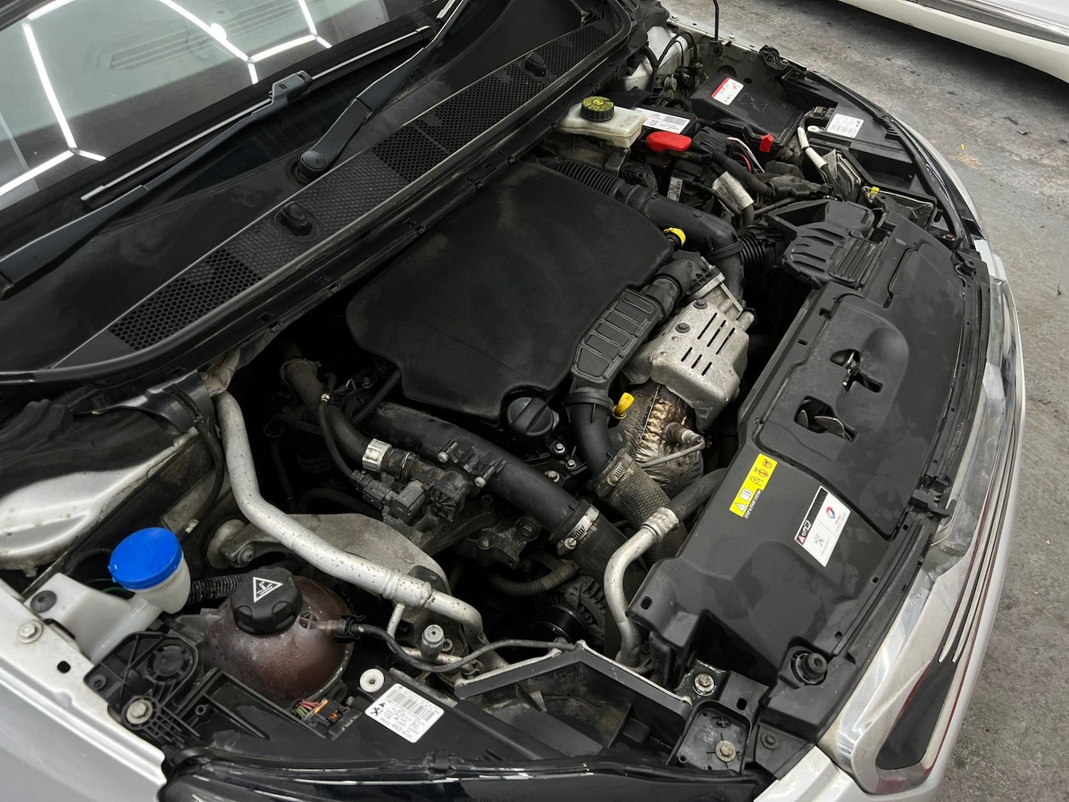 Used Peugeot 308 2014 for sale - 77903363: Photo 46