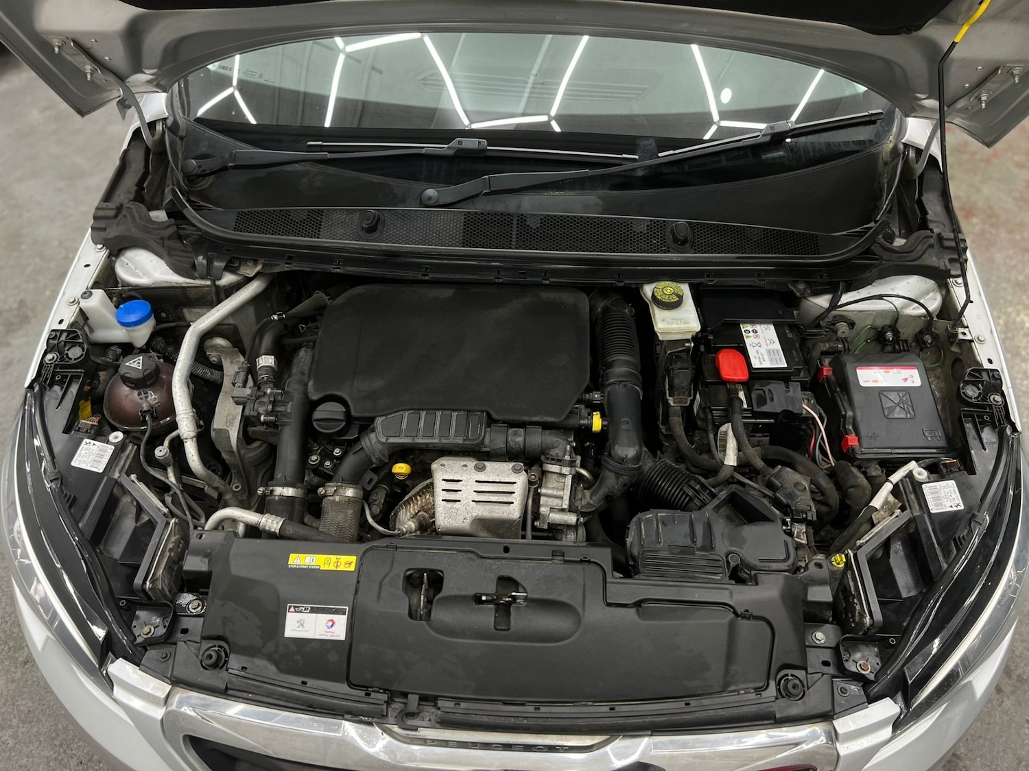 Used Peugeot 308 2014 for sale - 77903363: Photo 47