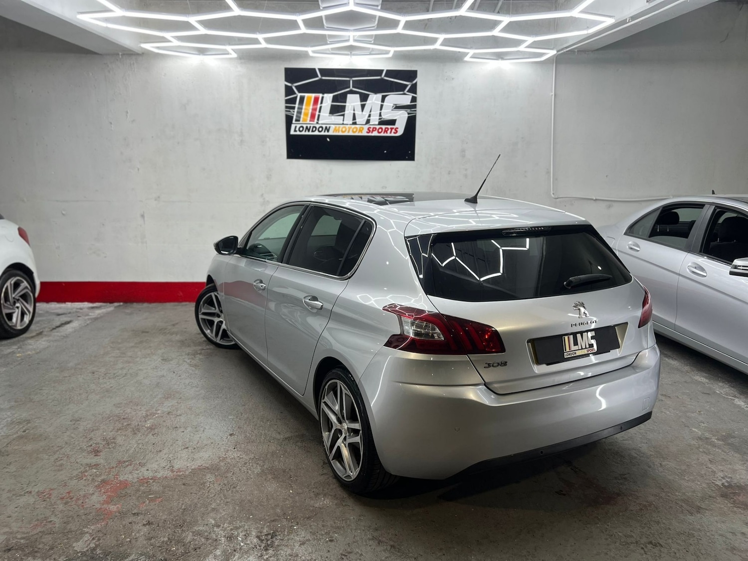 Used Peugeot 308 2014 for sale - 77903363: Photo 69