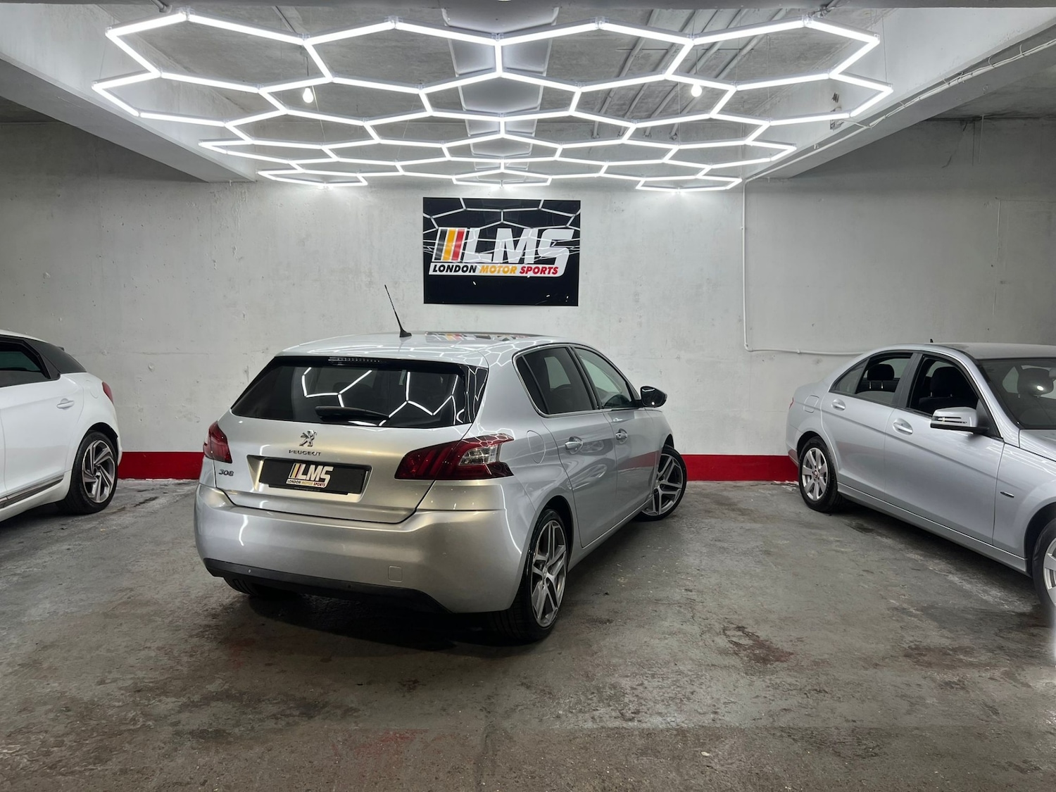 Used Peugeot 308 2014 for sale - 77903363: Photo 84