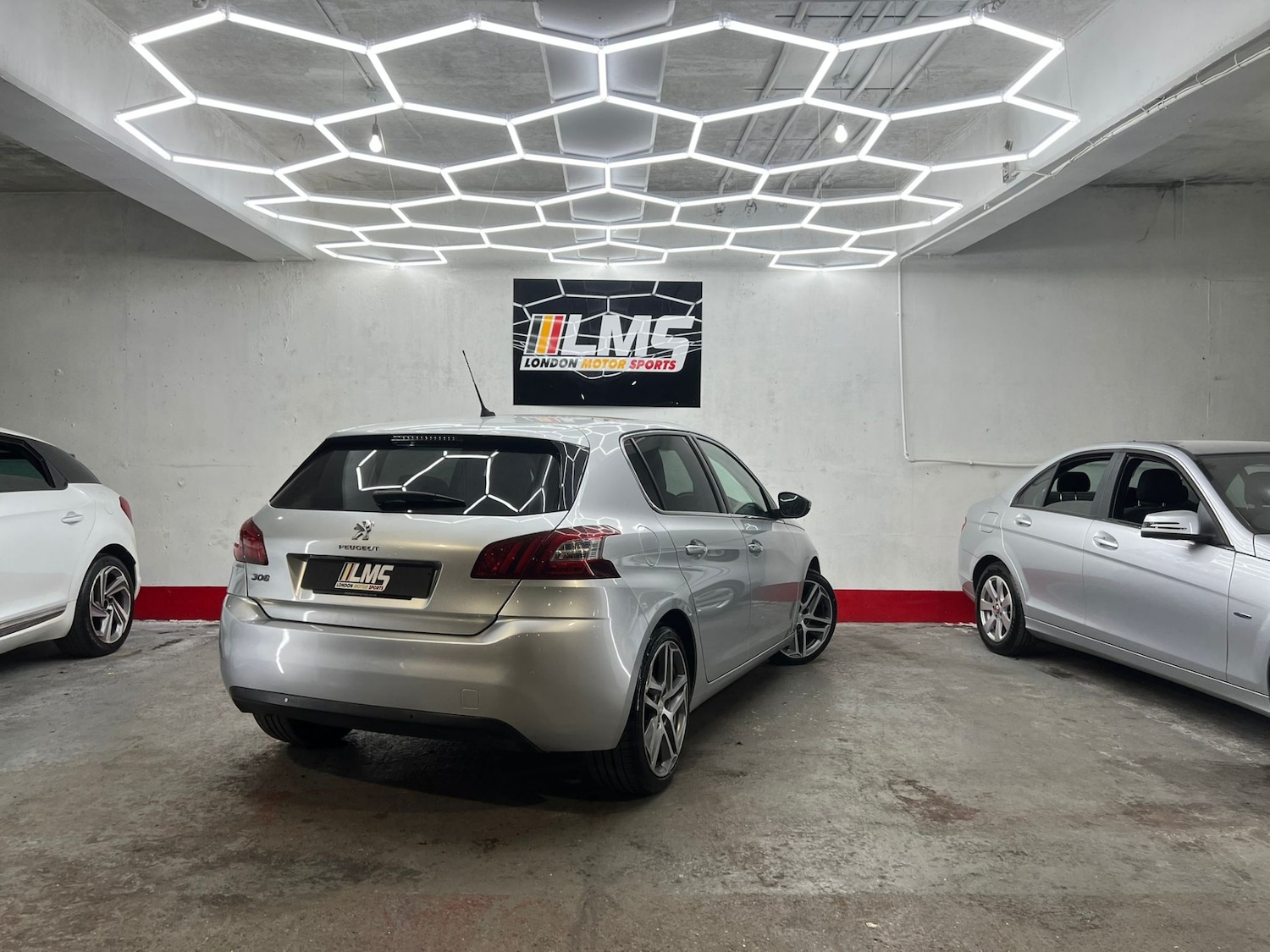 Used Peugeot 308 2014 for sale - 77903363: Photo 85