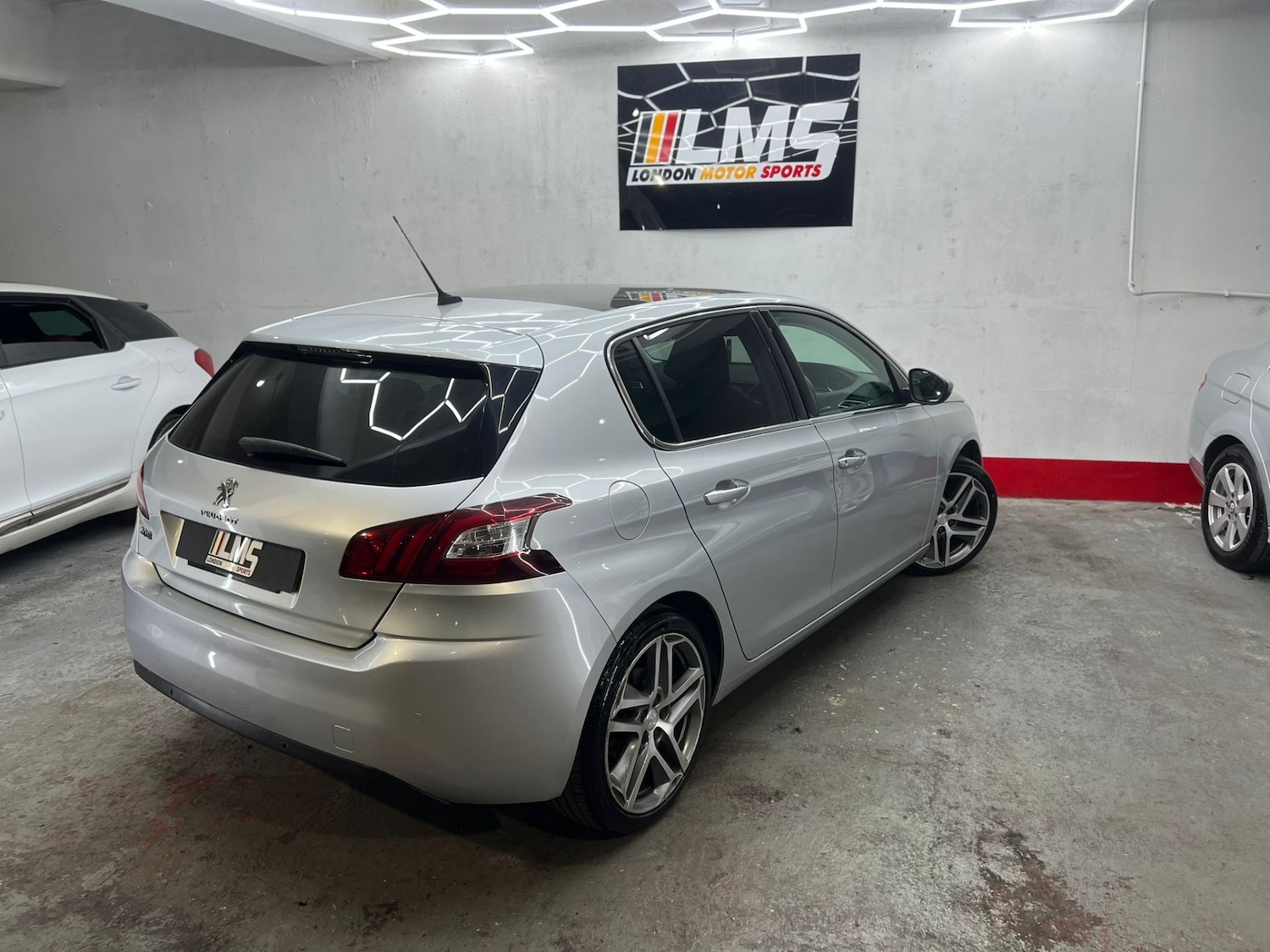 Used Peugeot 308 2014 for sale - 77903363: Photo 88