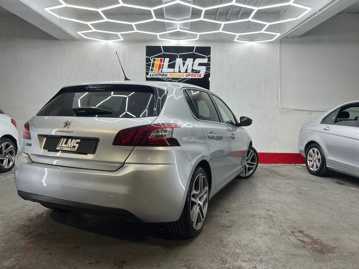 Used Peugeot 308 2014 for sale - 77903363: Photo 91