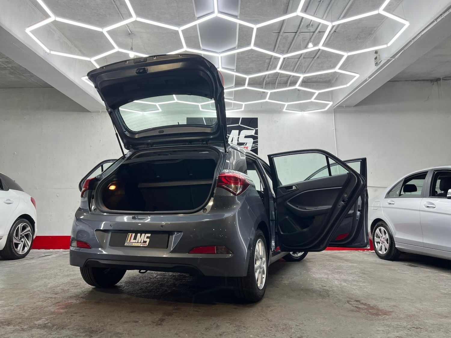 Used Hyundai i20 2018 for sale - 78131449: Photo 100