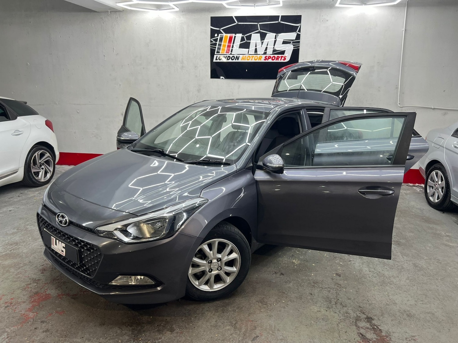 Used Hyundai i20 2018 for sale - 78131449: Photo 27