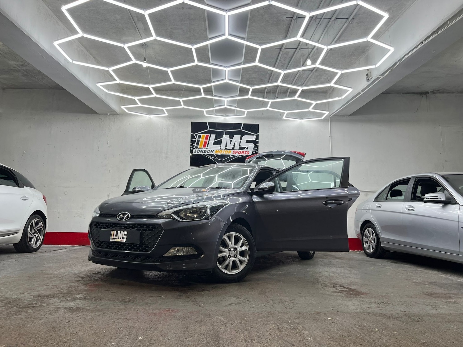 Used Hyundai i20 2018 for sale - 78131449: Photo 28