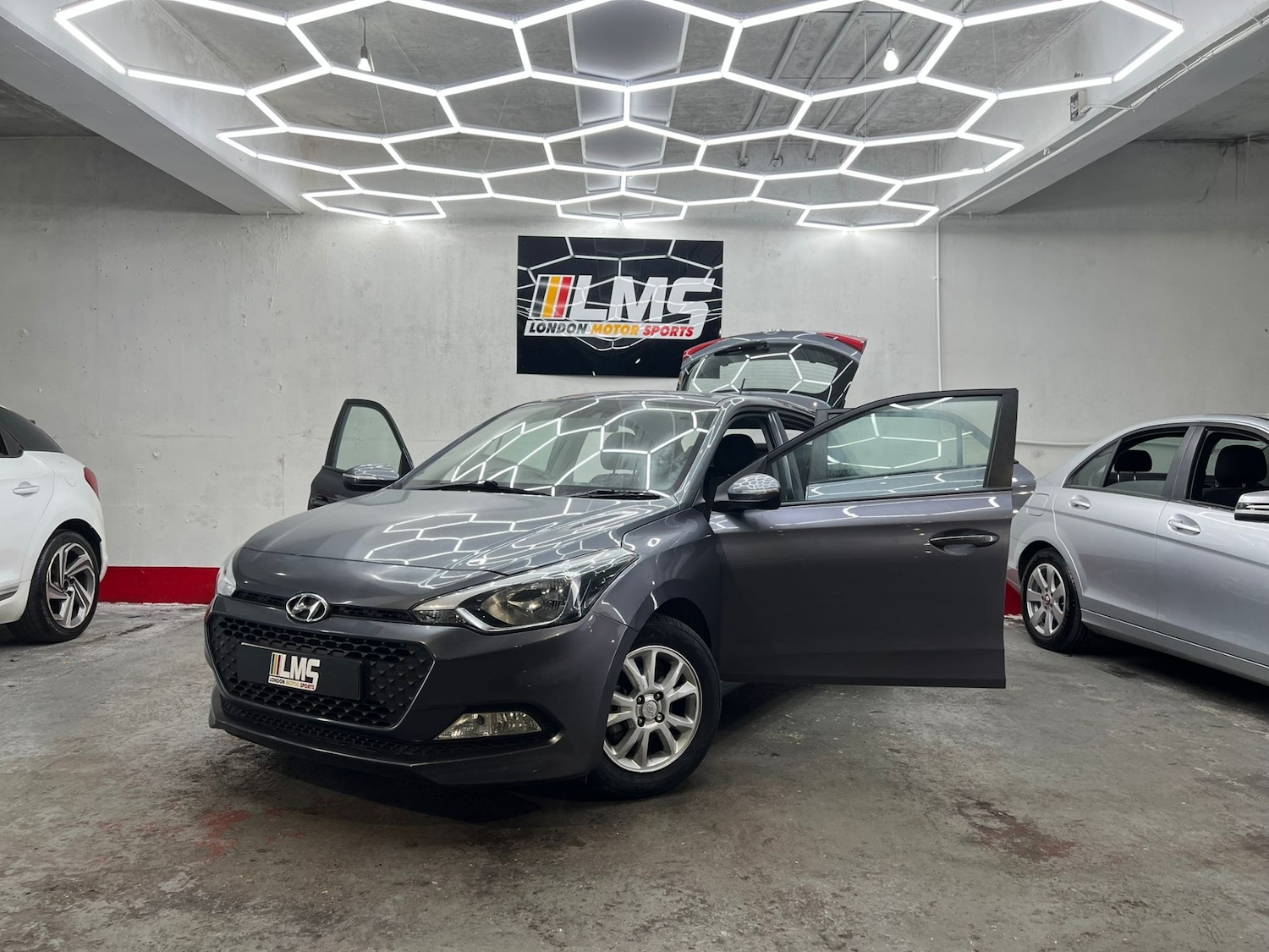 Used Hyundai i20 2018 for sale - 78131449: Photo 33