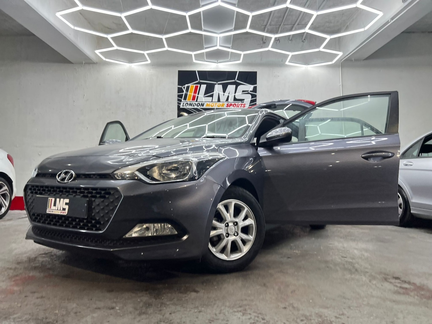 Used Hyundai i20 2018 for sale - 78131449: Photo 35