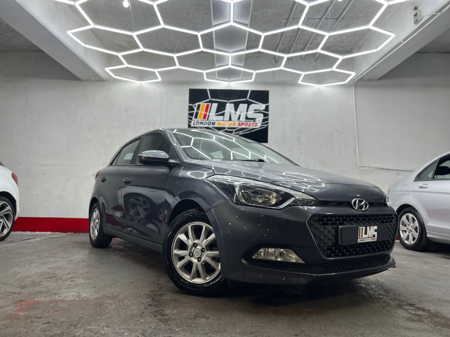 Used Hyundai i20 2018 for sale - 78131449: Photo 42