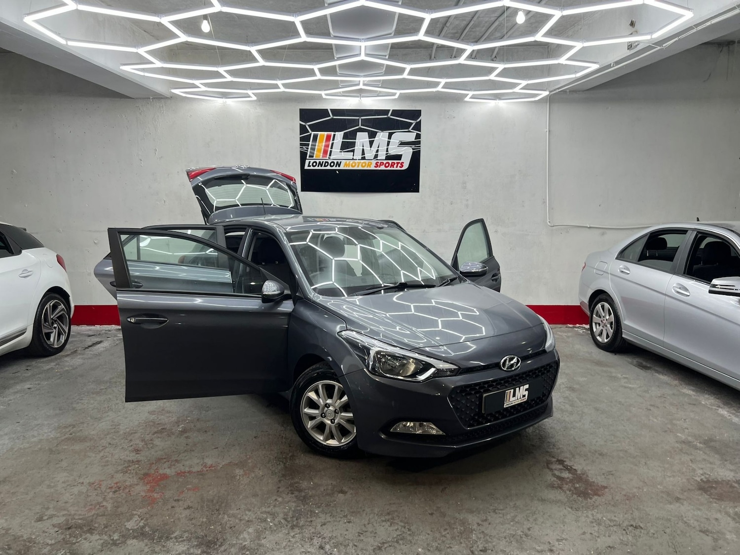 Used Hyundai i20 2018 for sale - 78131449: Photo 50