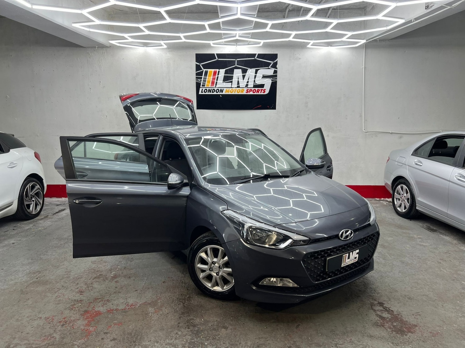 Used Hyundai i20 2018 for sale - 78131449: Photo 51