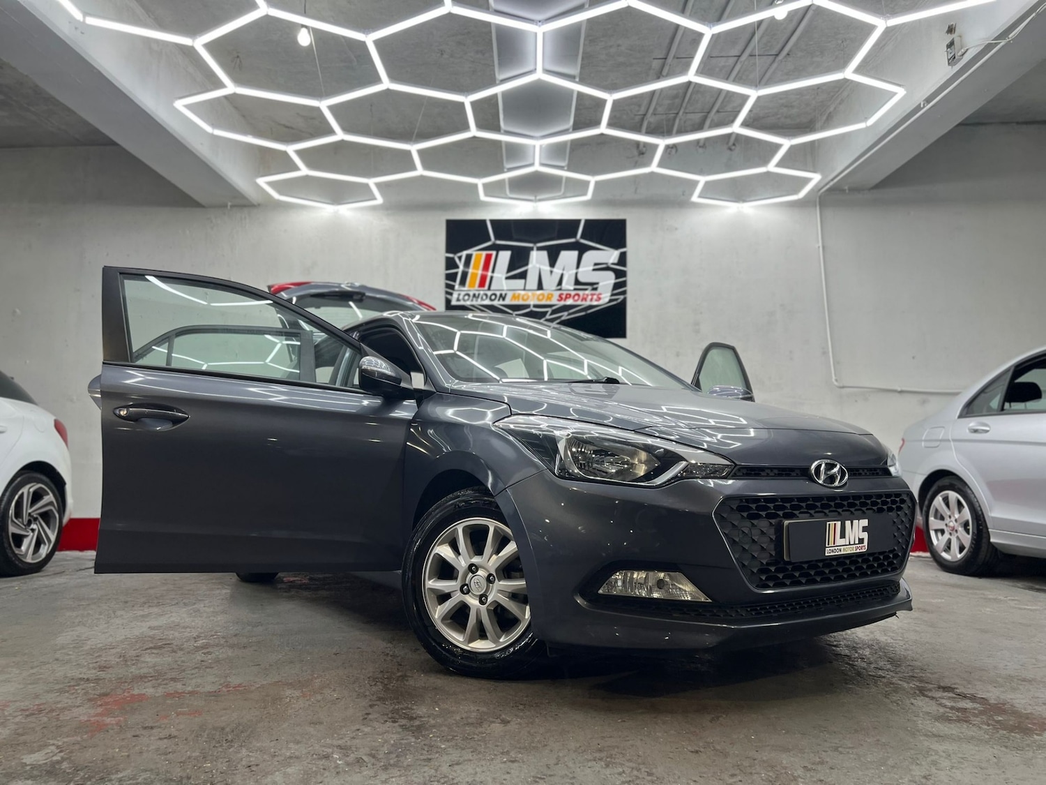 Used Hyundai i20 2018 for sale - 78131449: Photo 55