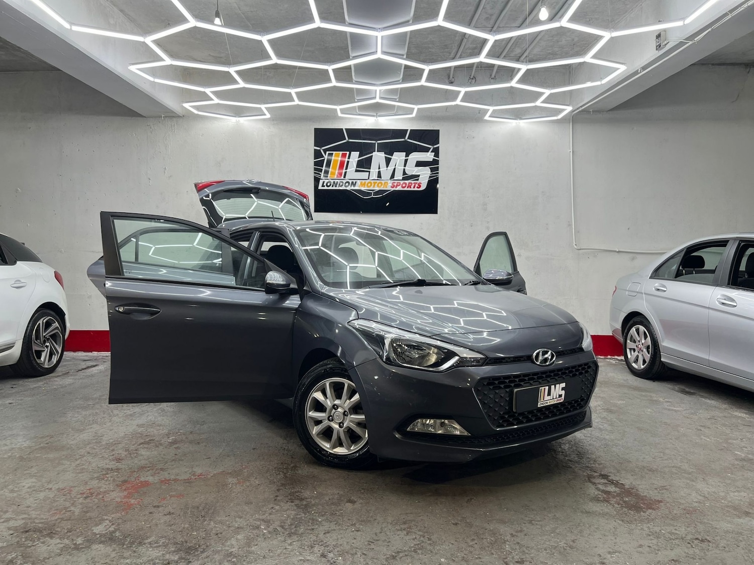 Used Hyundai i20 2018 for sale - 78131449: Photo 58