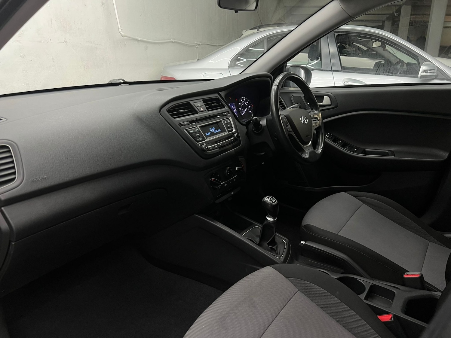 Used Hyundai i20 2018 for sale - 78131449: Photo 64
