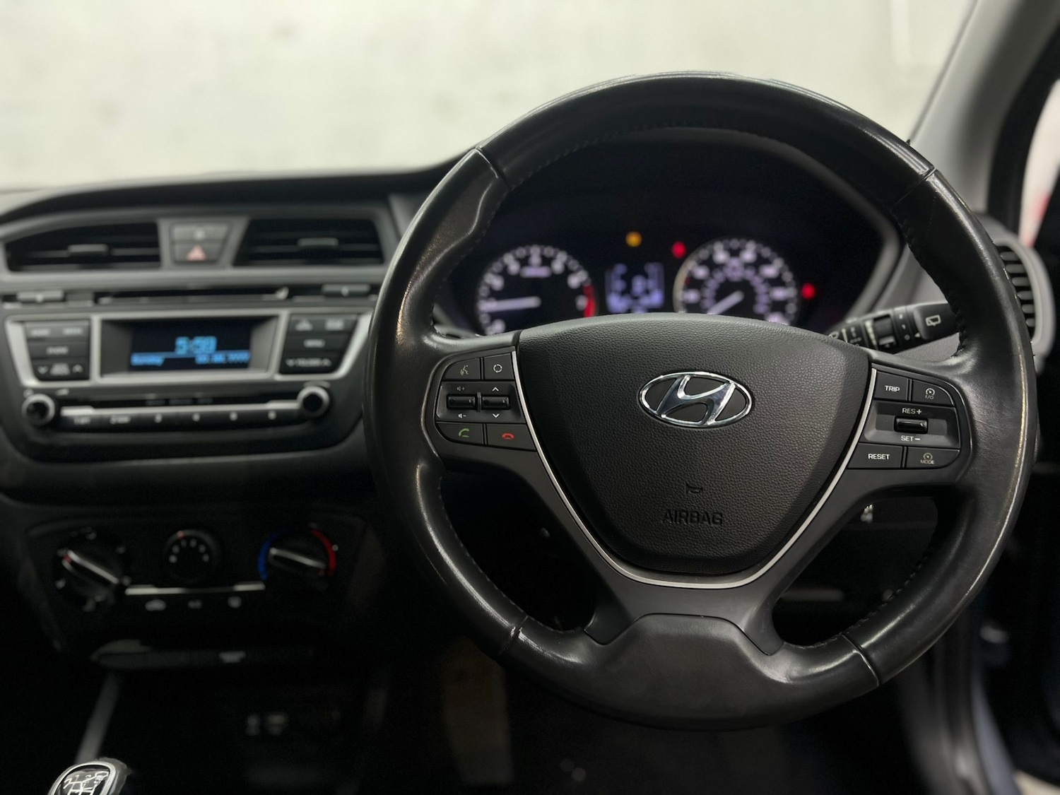 Used Hyundai i20 2018 for sale - 78131449: Photo 72