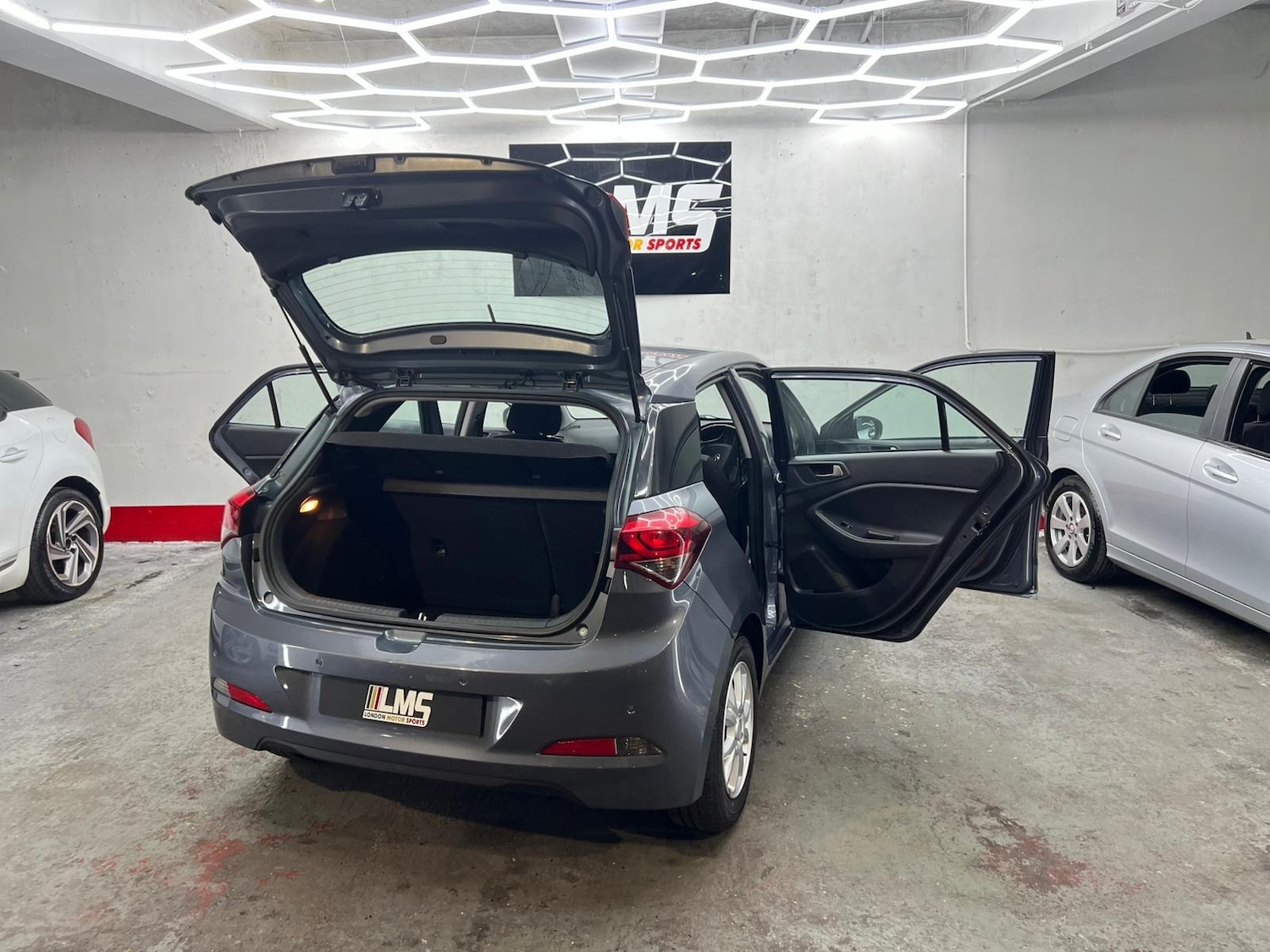 Used Hyundai i20 2018 for sale - 78131449: Photo 97