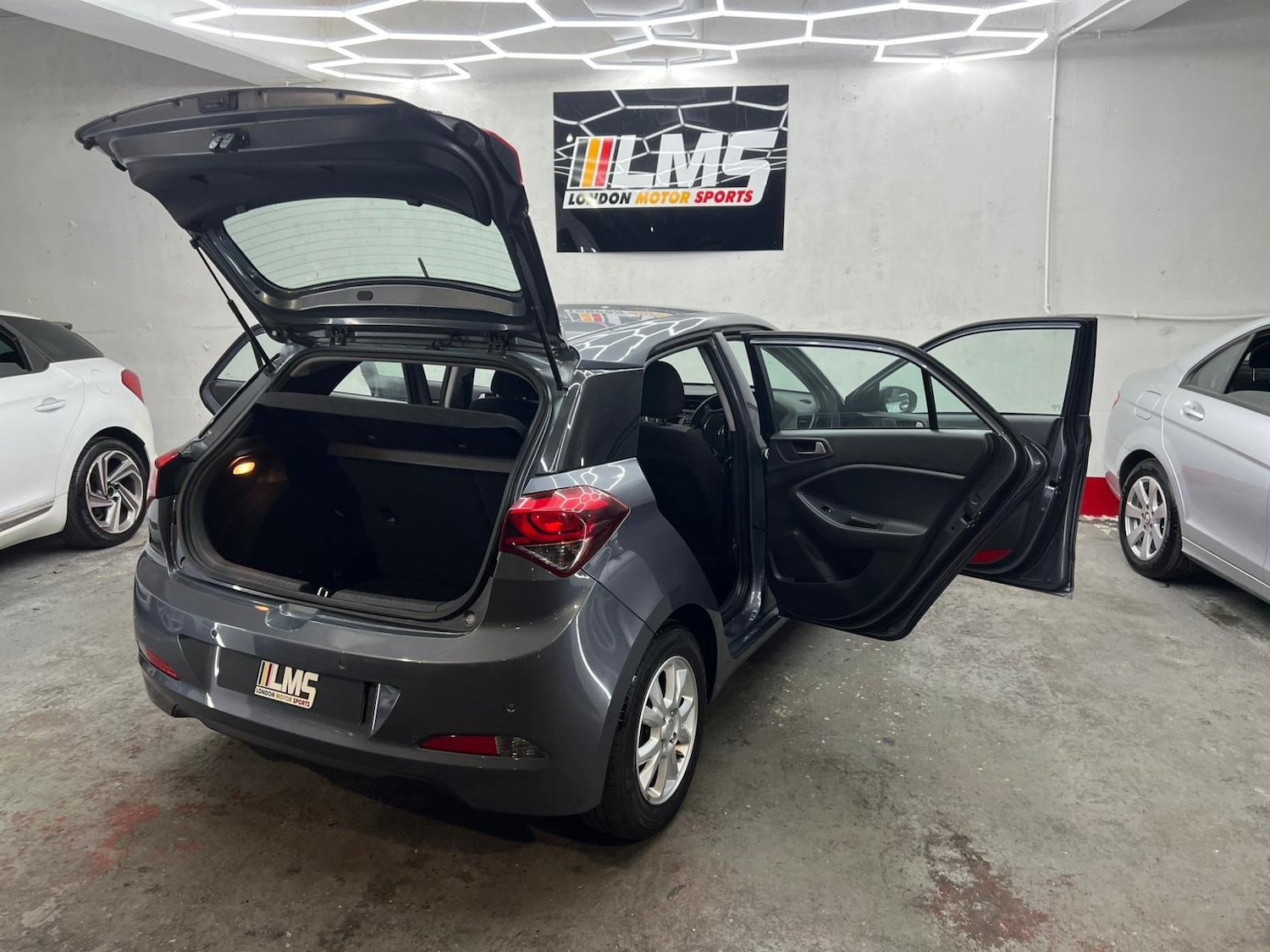 Used Hyundai i20 2018 for sale - 78131449: Photo 98