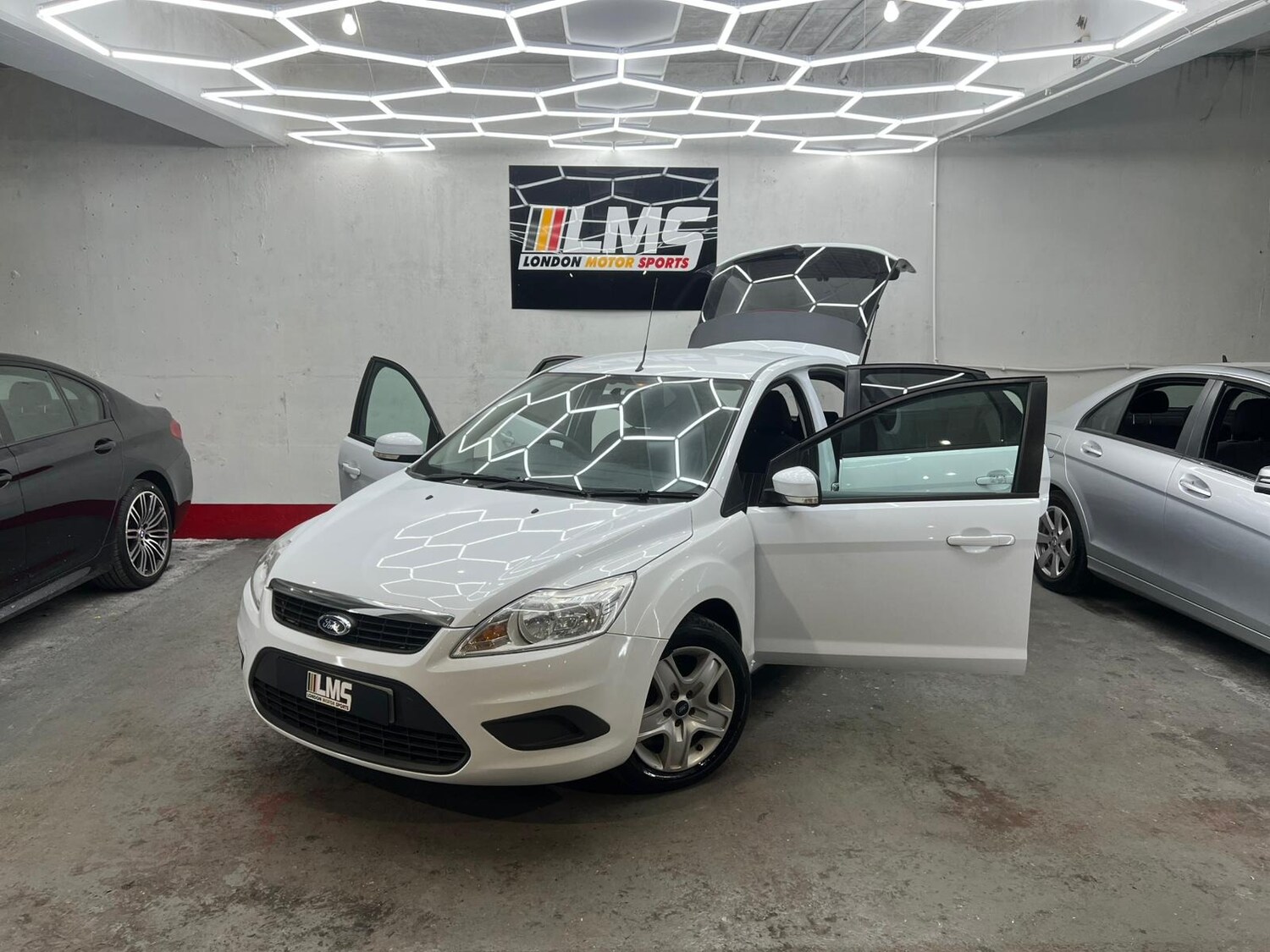 Used Ford Focus 2010 for sale - 78122209: Photo 15