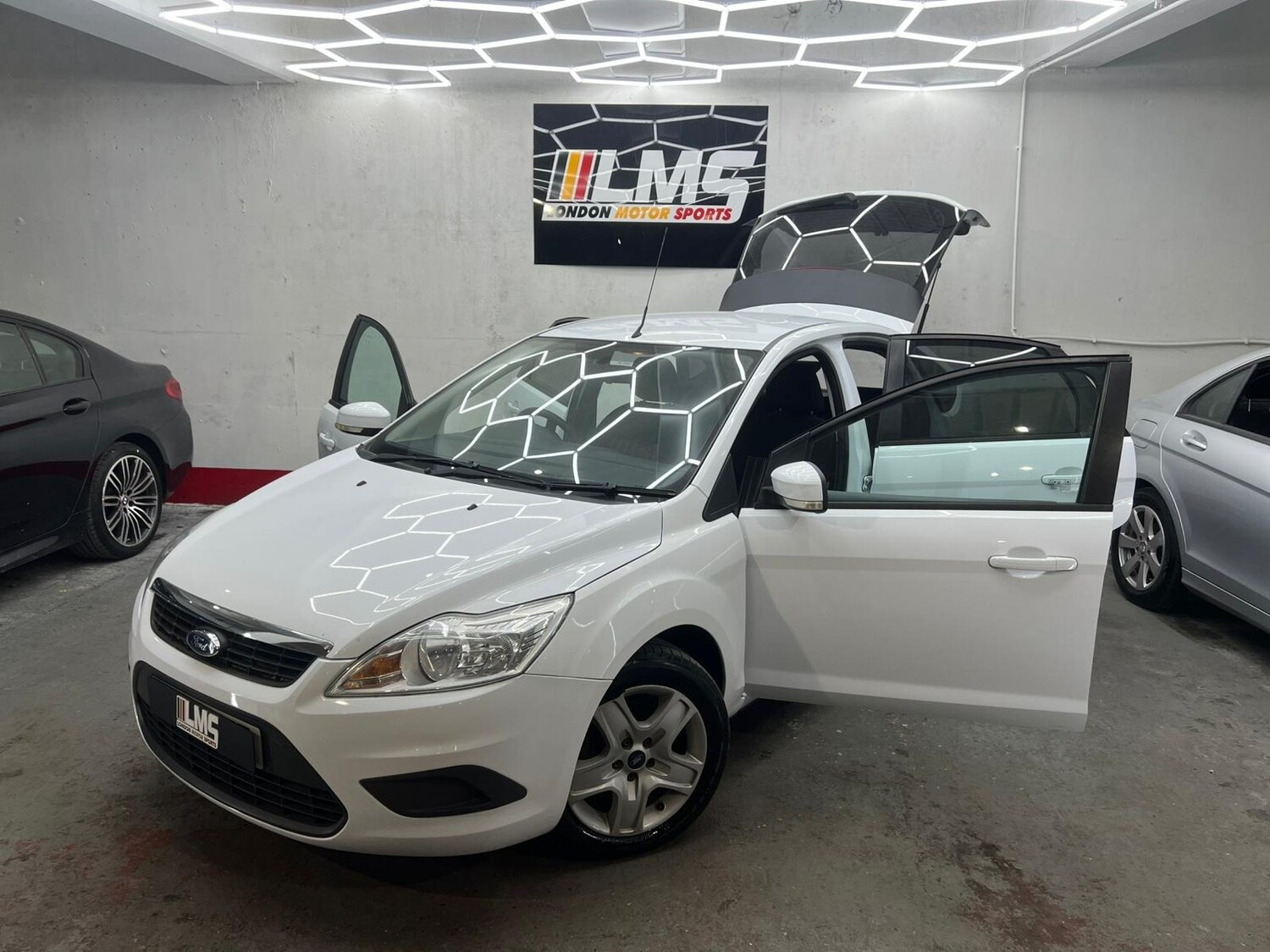 Used Ford Focus 2010 for sale - 78122209: Photo 17