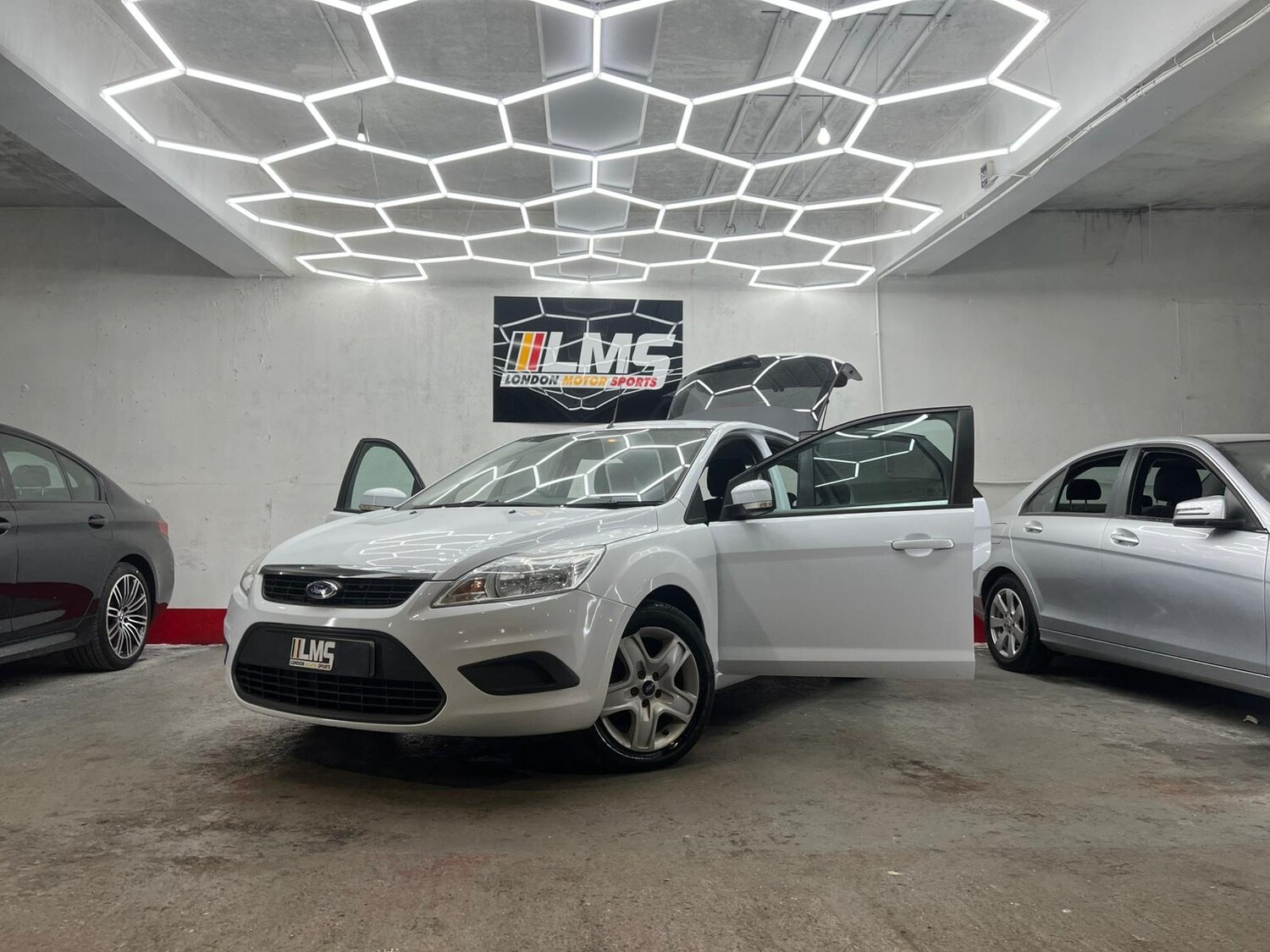 Used Ford Focus 2010 for sale - 78122209: Photo 19