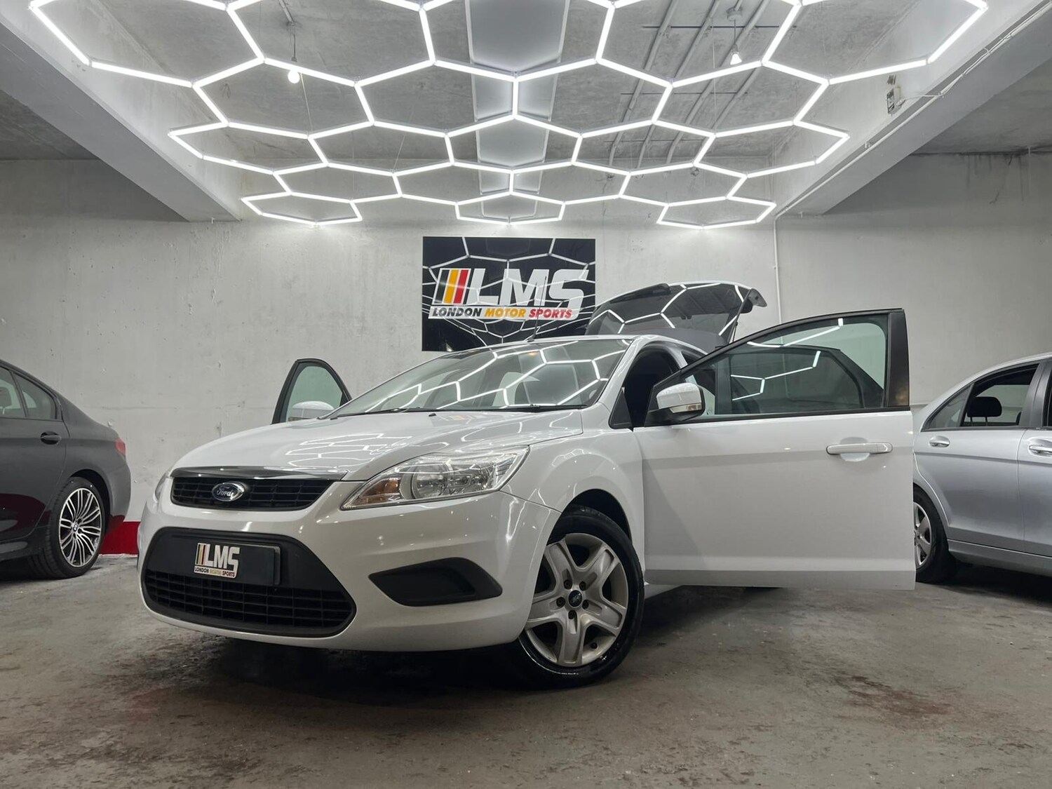 Used Ford Focus 2010 for sale - 78122209: Photo 20