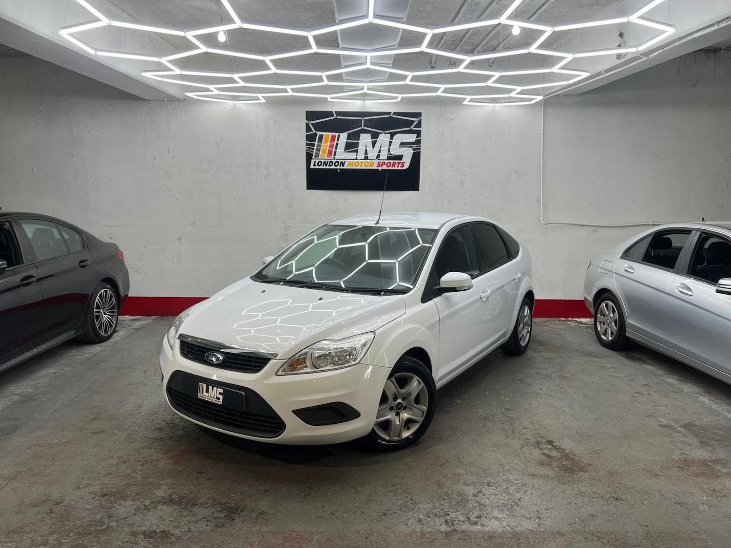 Used Ford Focus 2010 for sale - 78122209: Photo 3