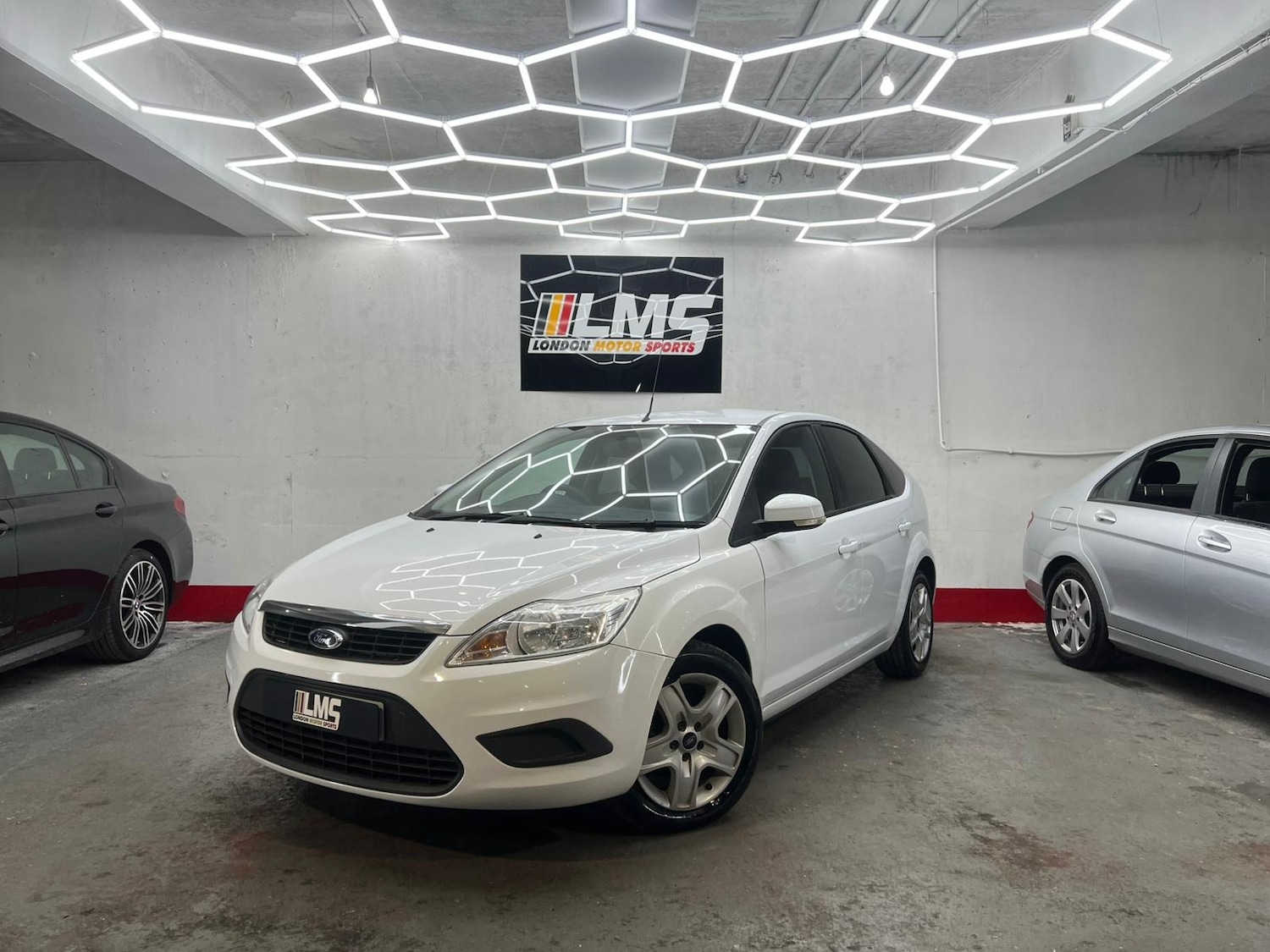 Used Ford Focus 2010 for sale - 78122209: Photo 4