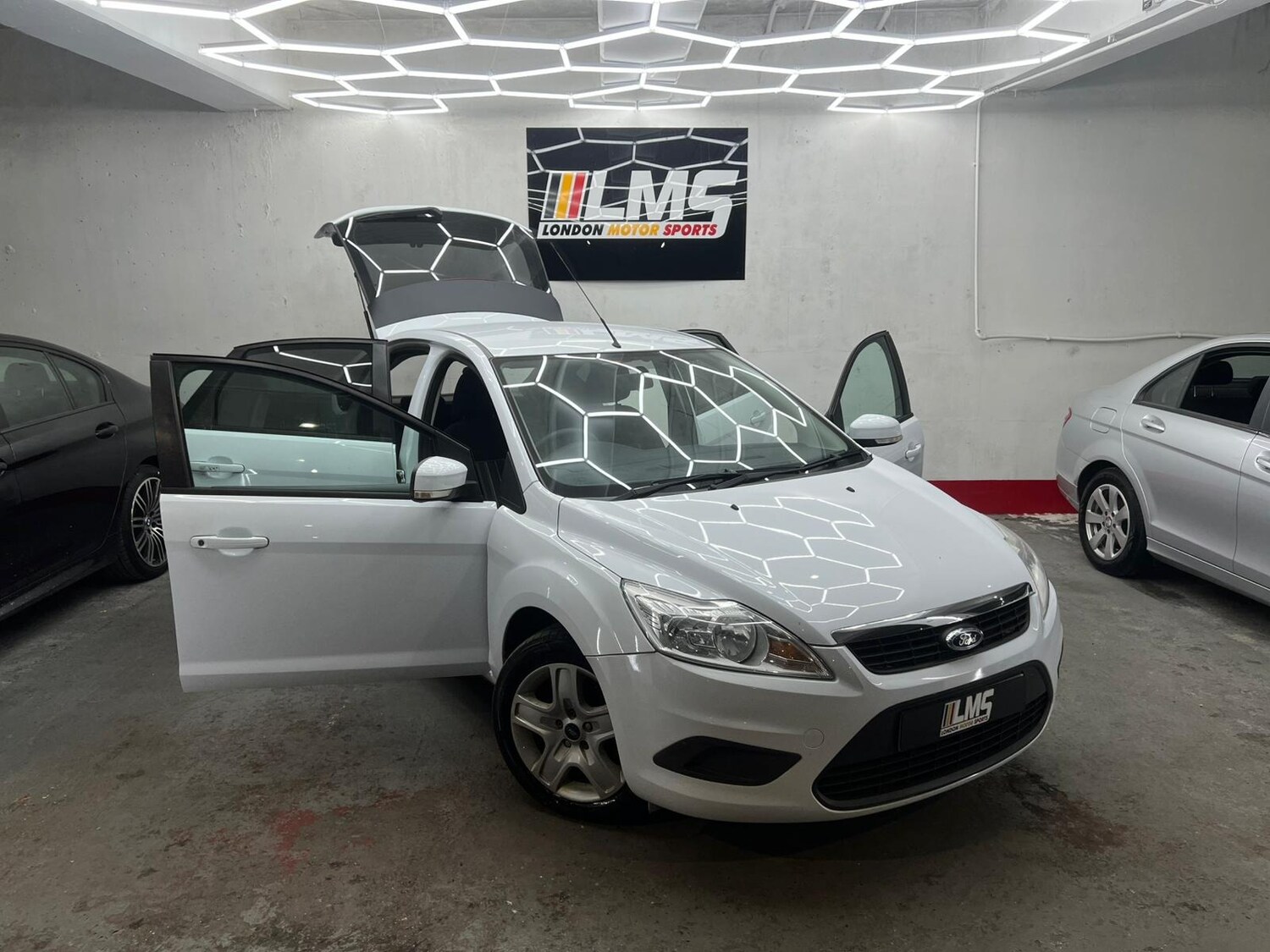 Used Ford Focus 2010 for sale - 78122209: Photo 40