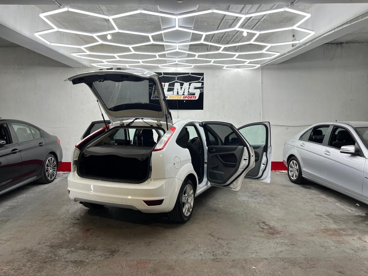 Used Ford Focus 2010 for sale - 78122209: Photo 87