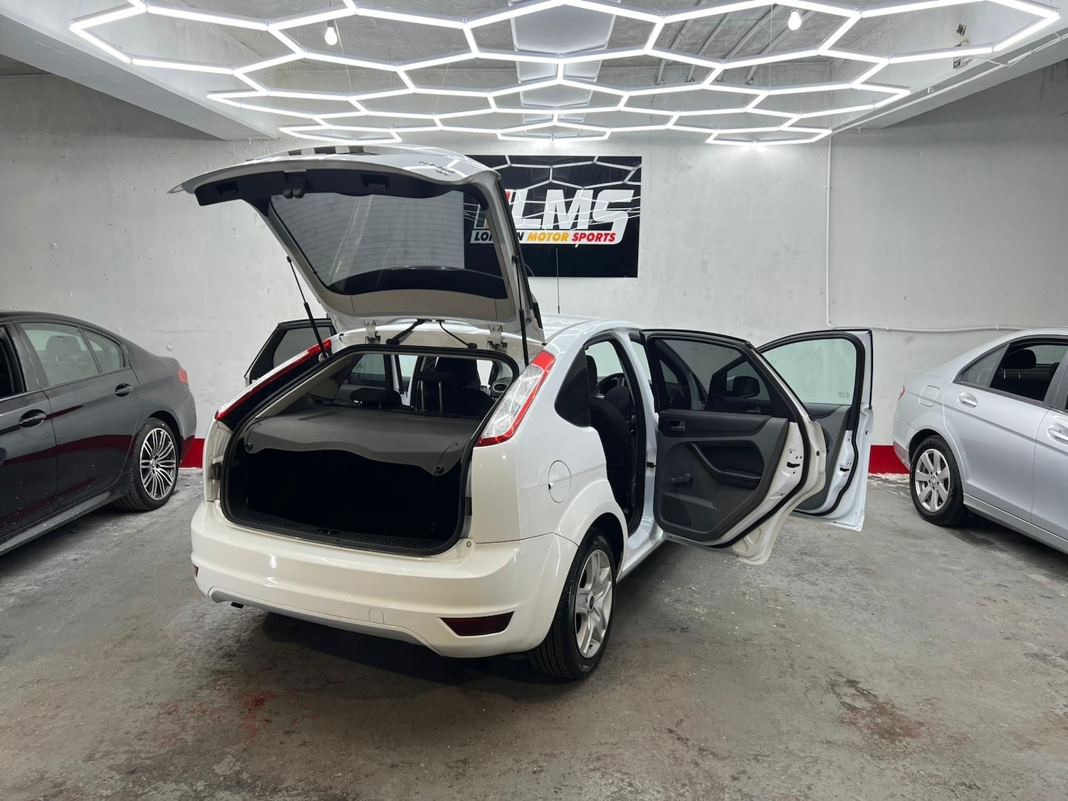 Used Ford Focus 2010 for sale - 78122209: Photo 88