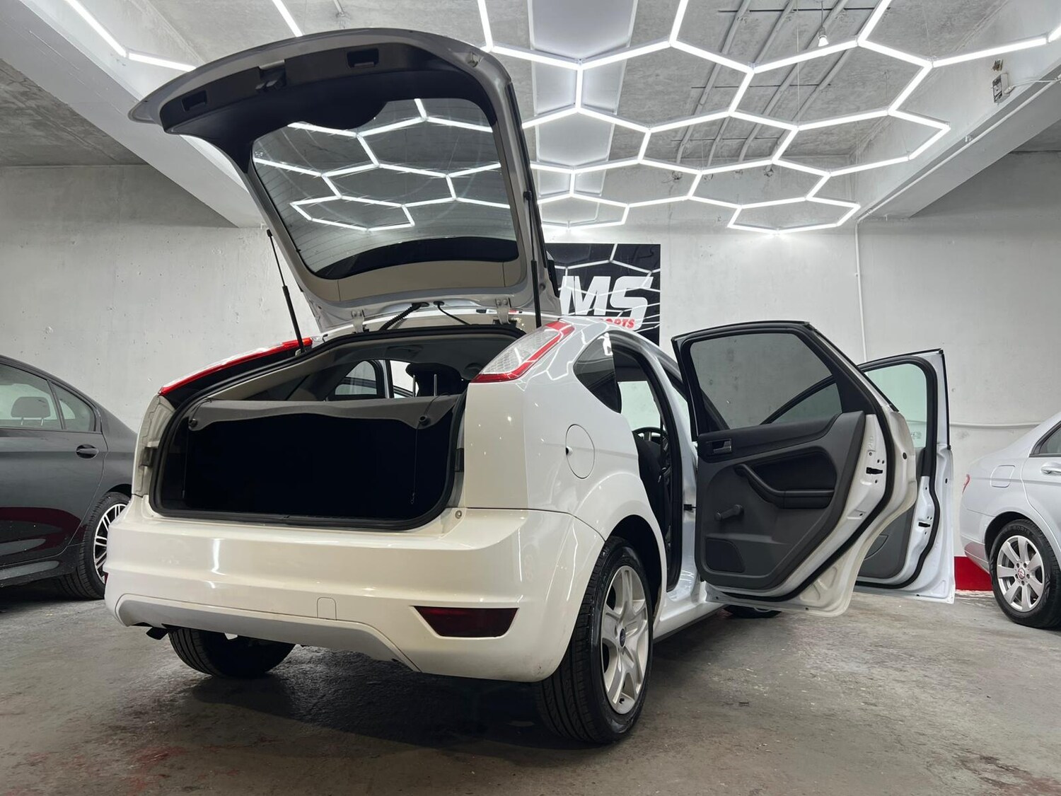 Used Ford Focus 2010 for sale - 78122209: Photo 94