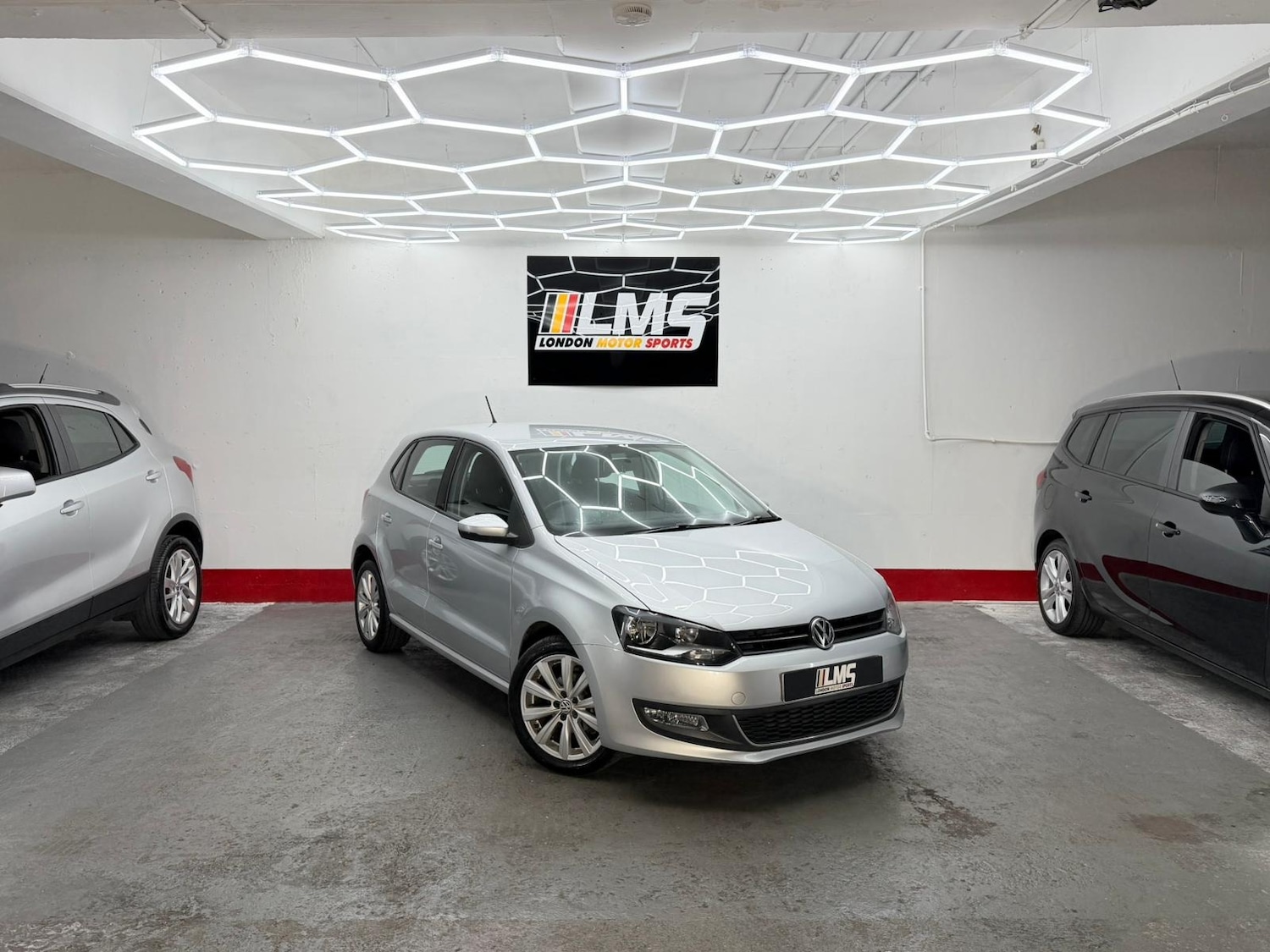 Used Volkswagen Polo 2010 for sale - 76565703: Photo 20
