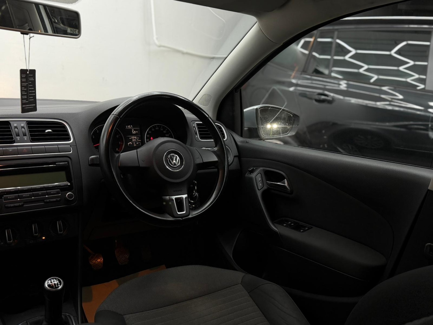 Used Volkswagen Polo 2010 for sale - 76565703: Photo 45