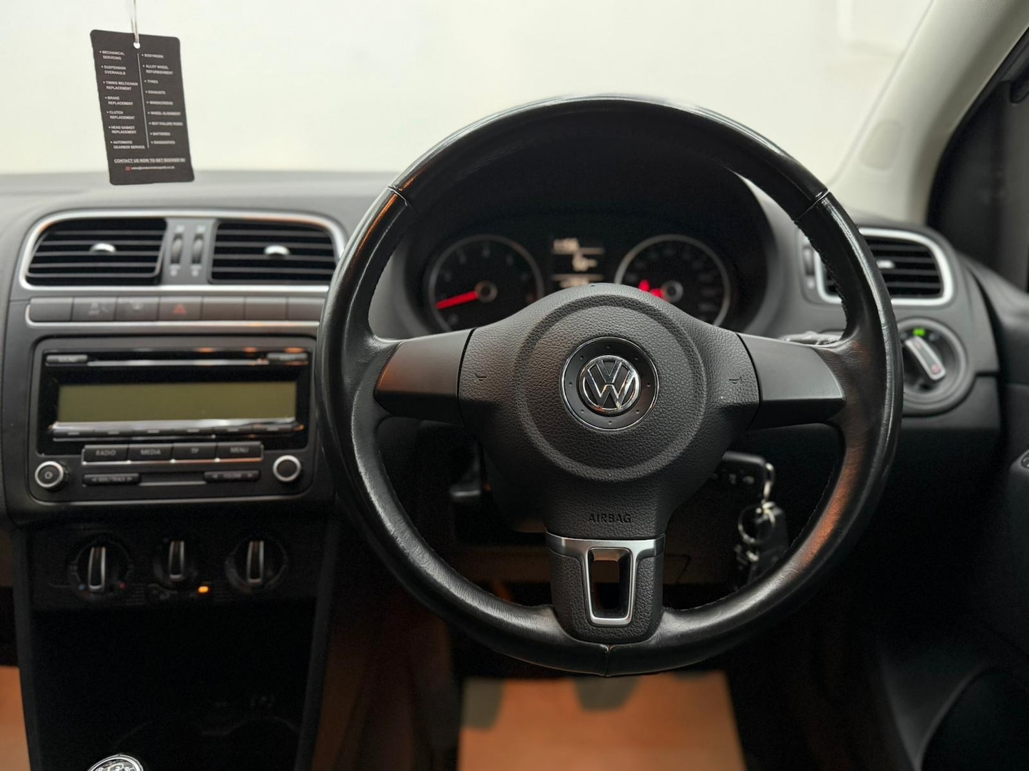 Used Volkswagen Polo 2010 for sale - 76565703: Photo 47