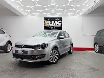 Used Volkswagen Polo 2010 for sale - 76565703: Photo