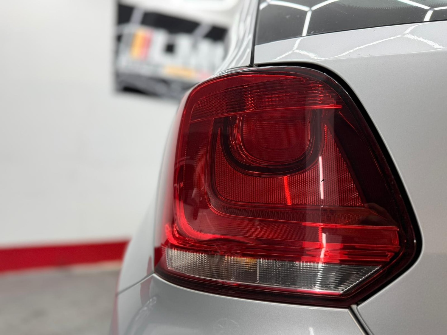 Used Volkswagen Polo 2010 for sale - 76565703: Photo 65