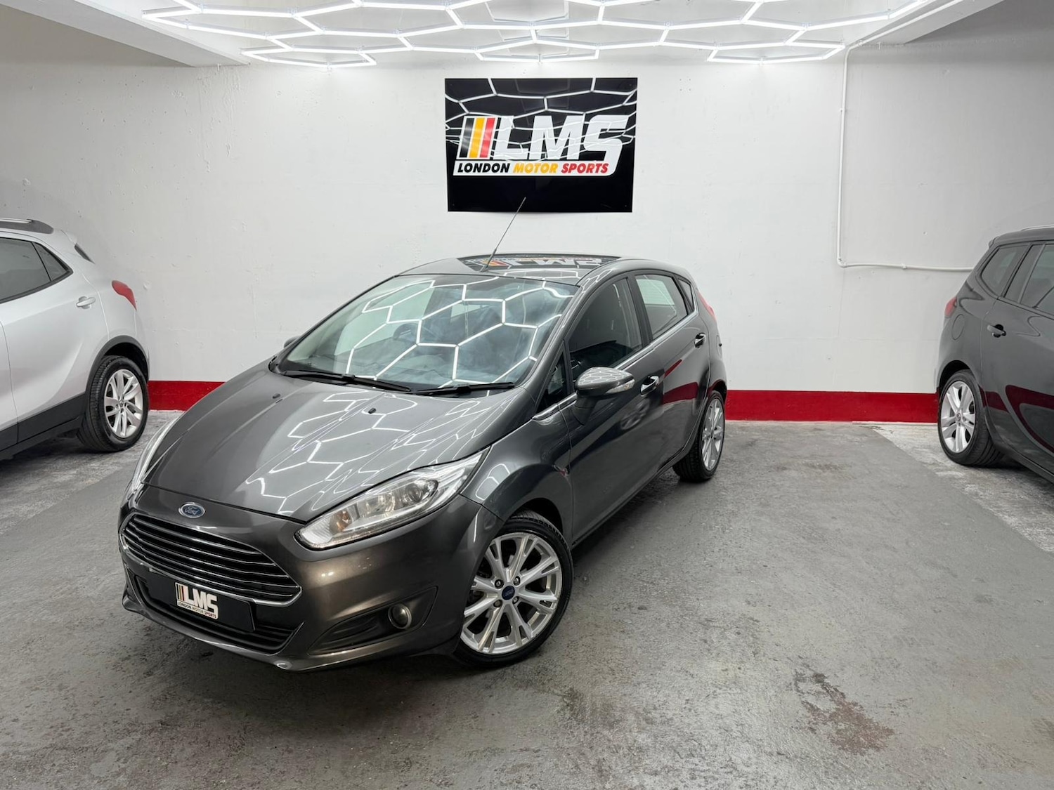 Used Ford Fiesta 2015 for sale - 76946818: Photo 4
