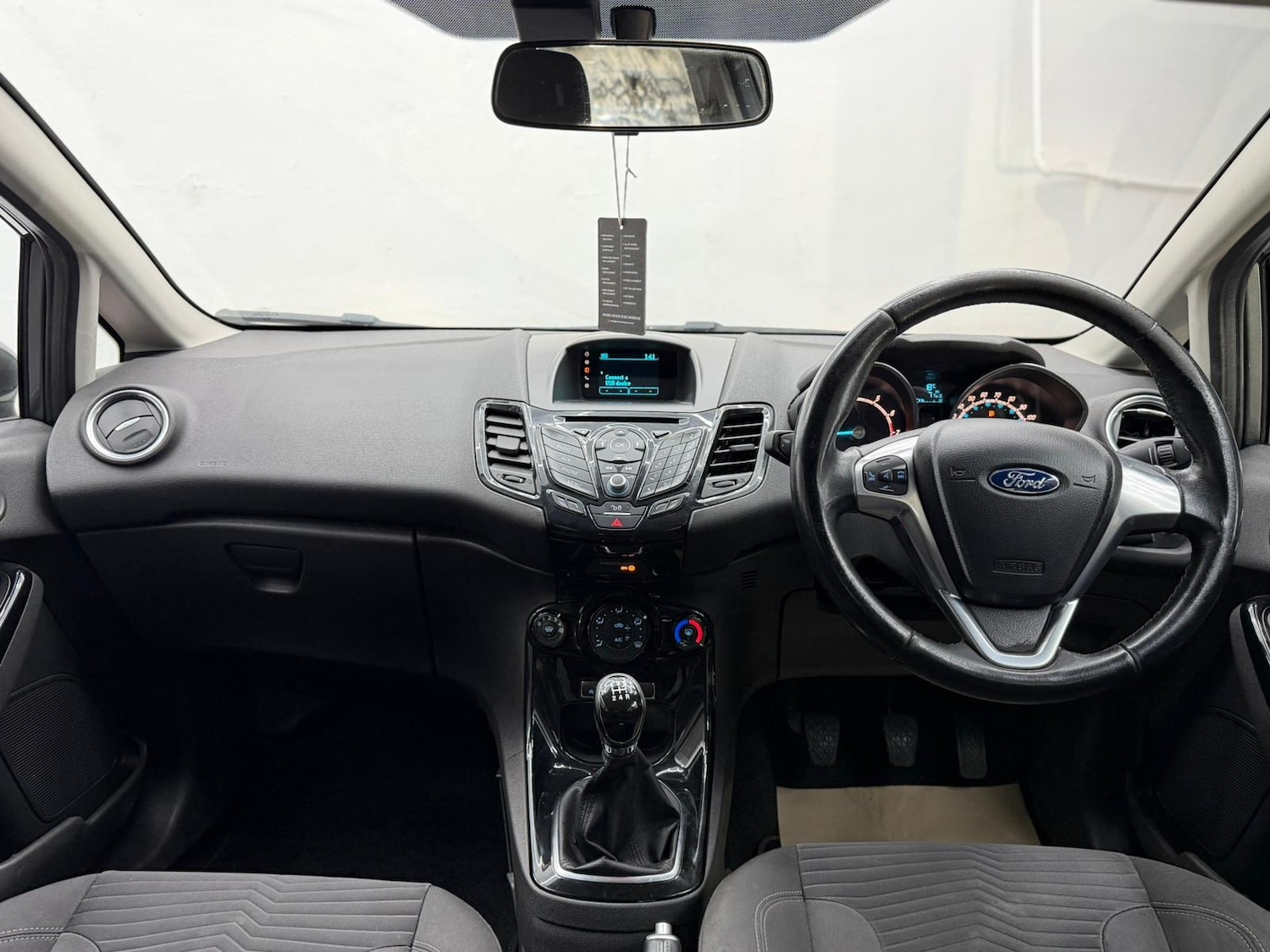 Used Ford Fiesta 2015 for sale - 76946818: Photo 41
