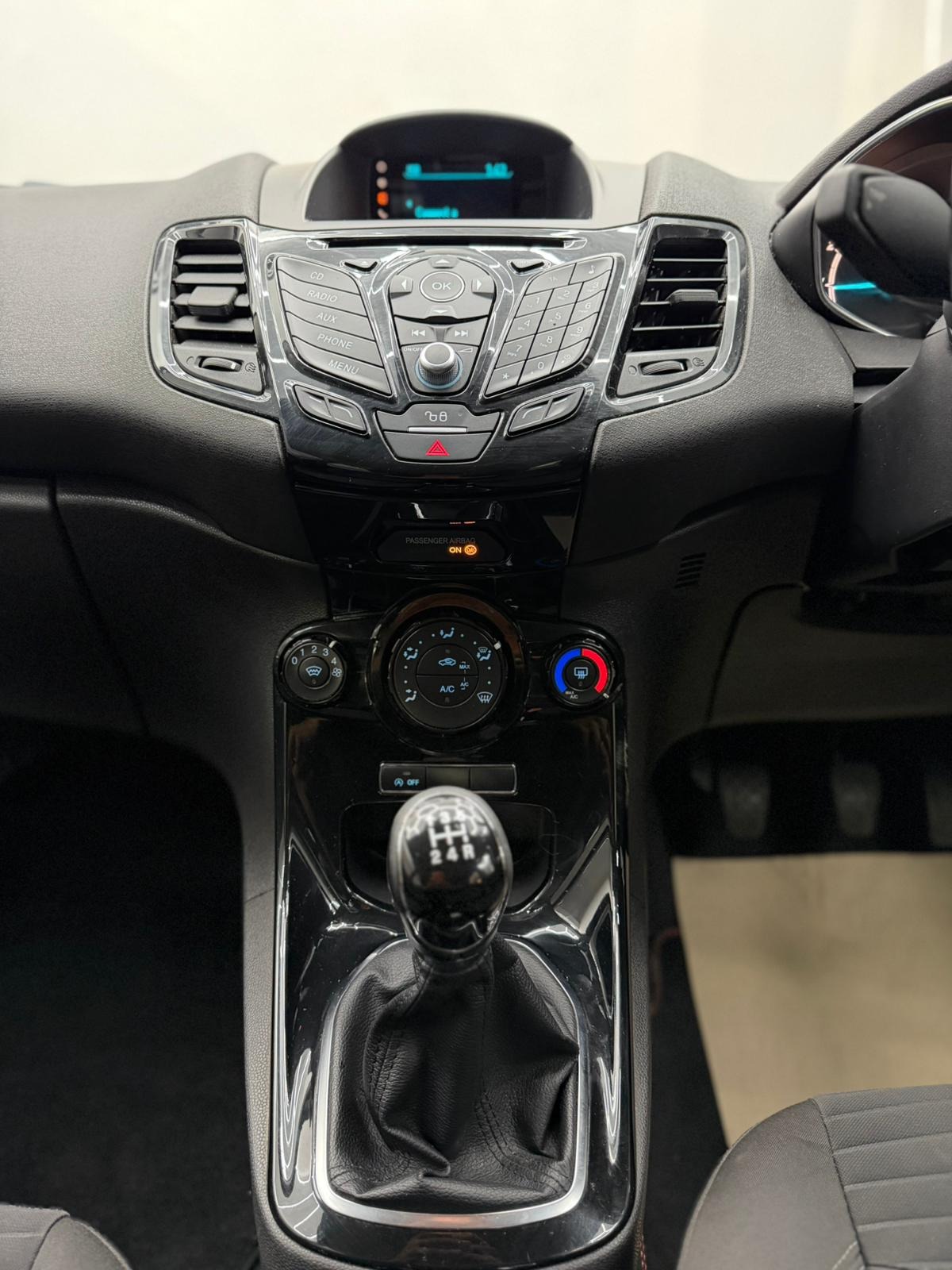 Used Ford Fiesta 2015 for sale - 76946818: Photo 47