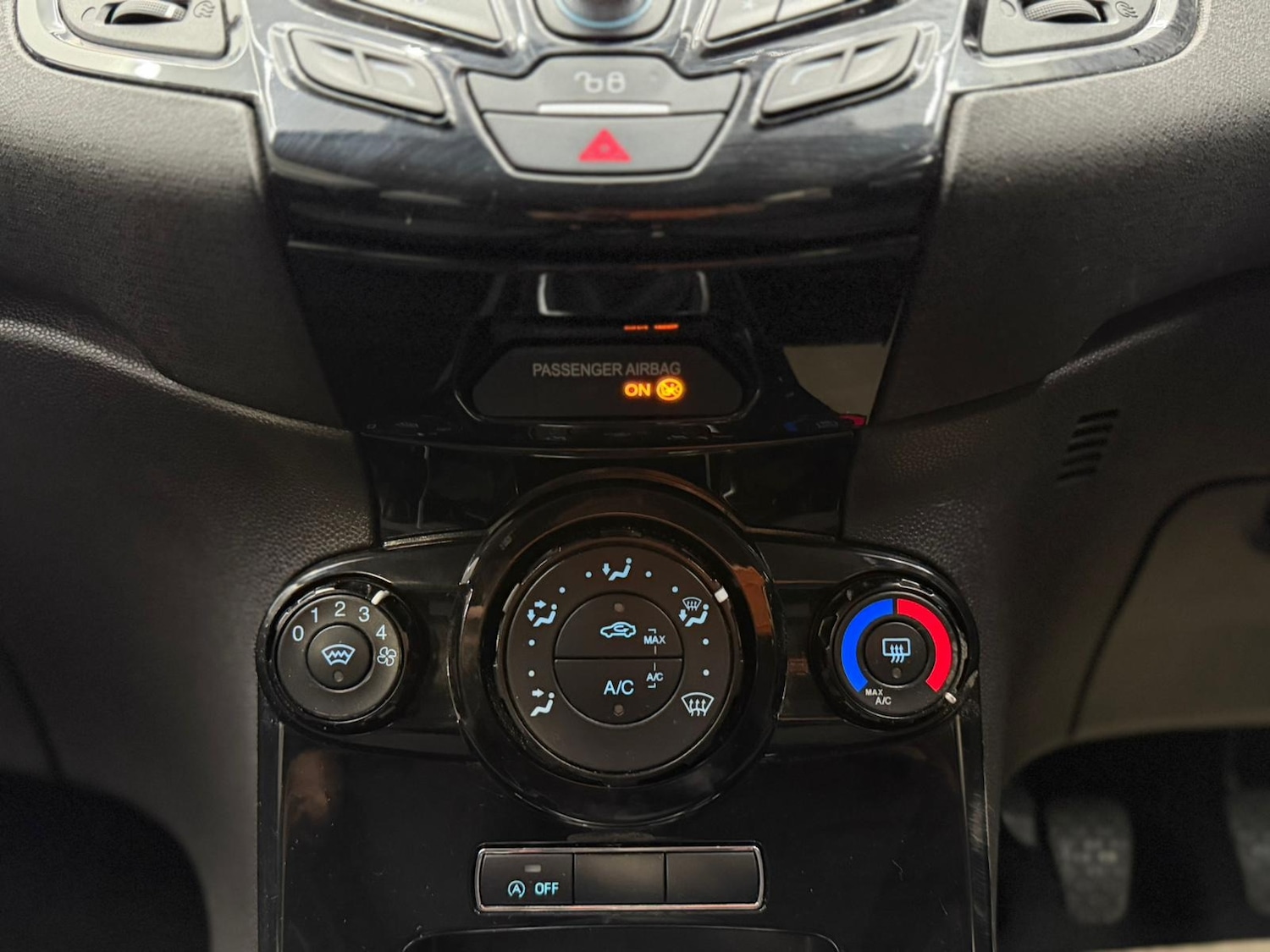 Used Ford Fiesta 2015 for sale - 76946818: Photo 50