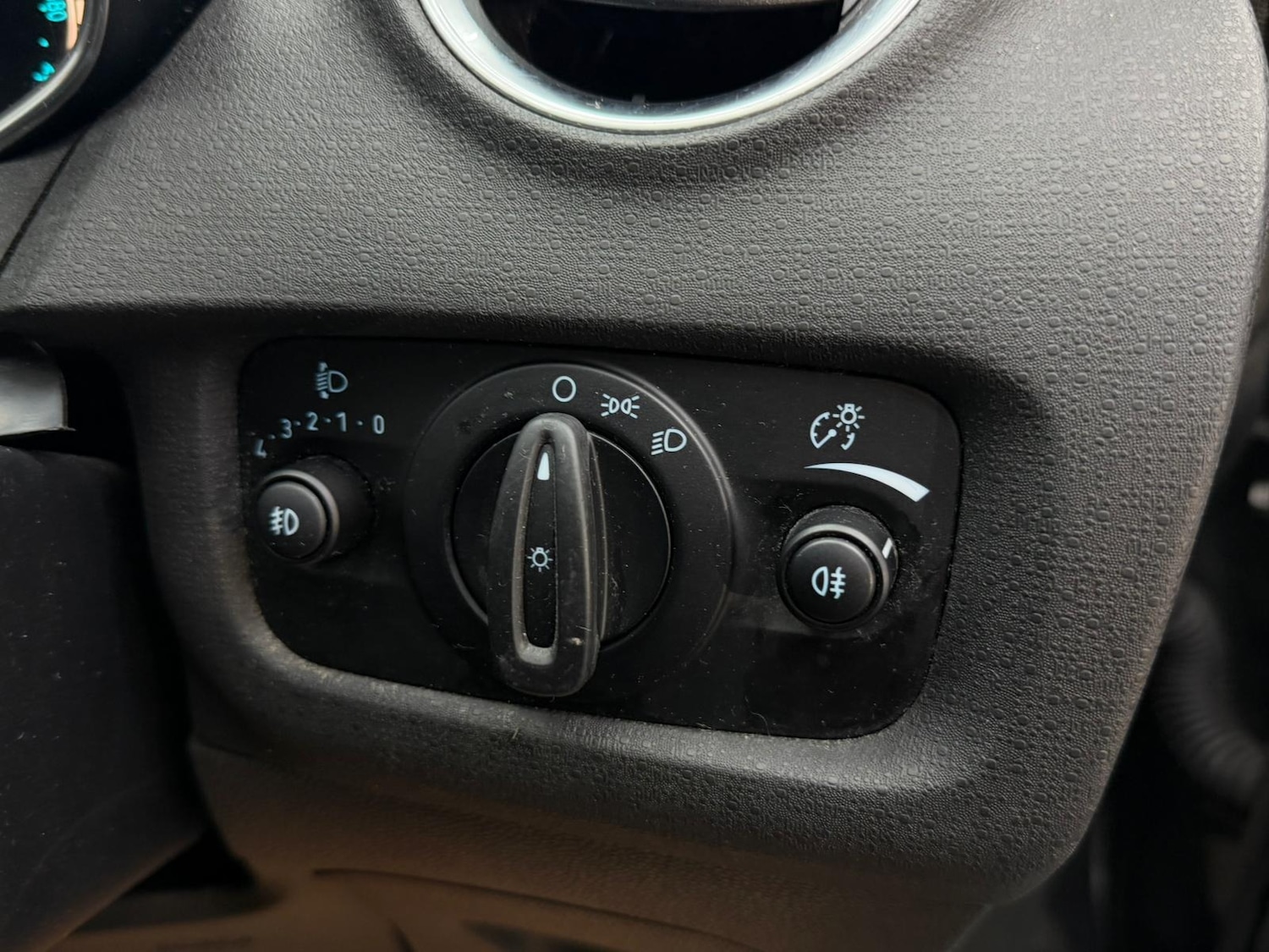 Used Ford Fiesta 2015 for sale - 76946818: Photo 52