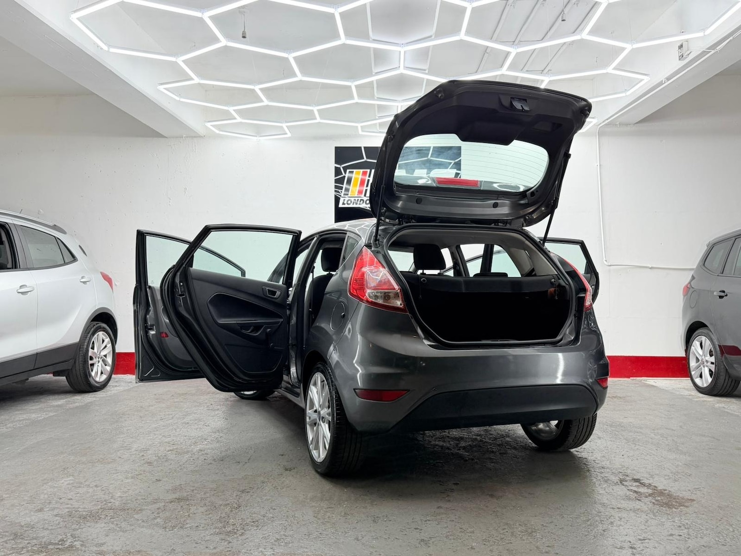 Used Ford Fiesta 2015 for sale - 76946818: Photo 67